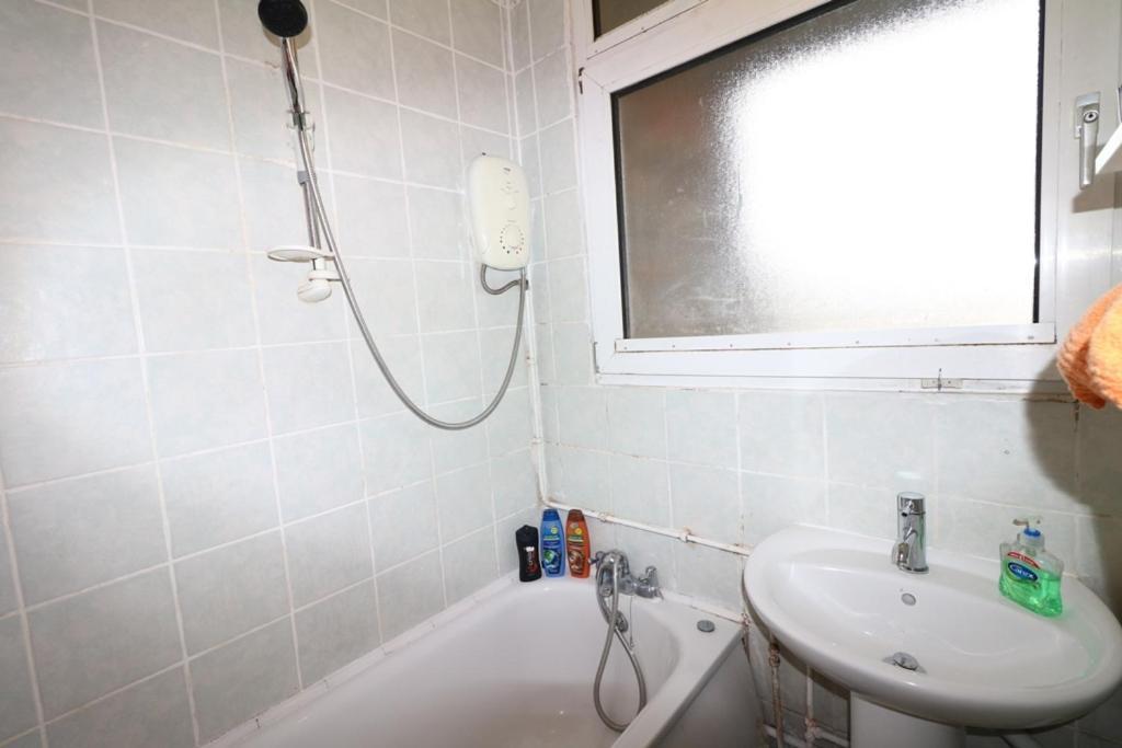 Lägenhet Cosy 3 Bed Apt, Old Truman Brewery! Brick Lane, London, E1 London
