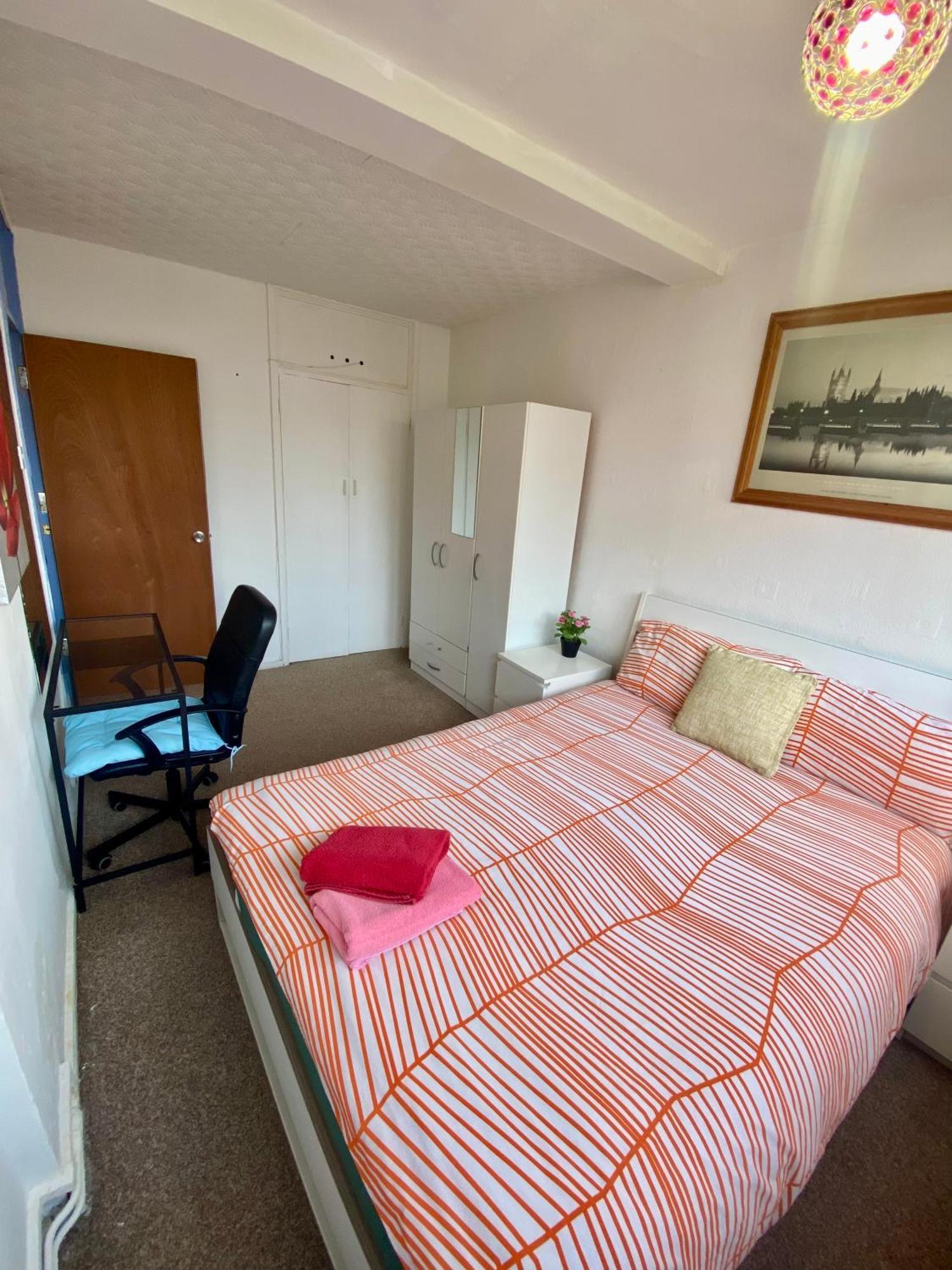 Lägenhet Cosy 3 Bed Apt, Old Truman Brewery! Brick Lane, London, E1 London