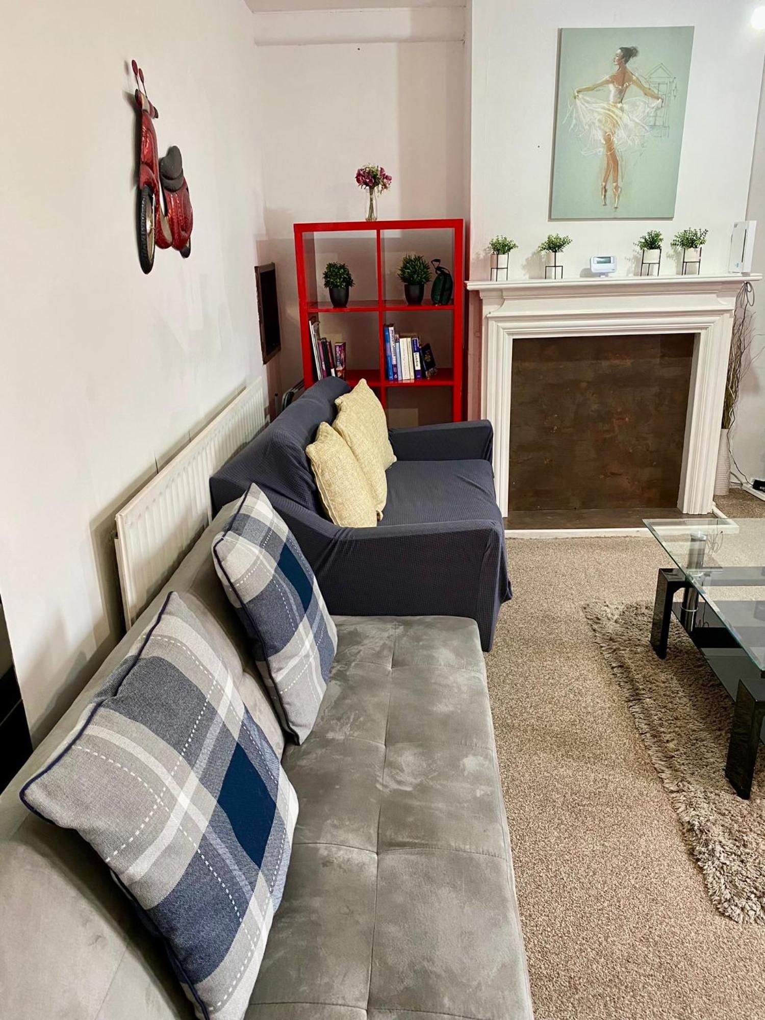 Lägenhet Cosy 3 Bed Apt, Old Truman Brewery! Brick Lane, London, E1 *