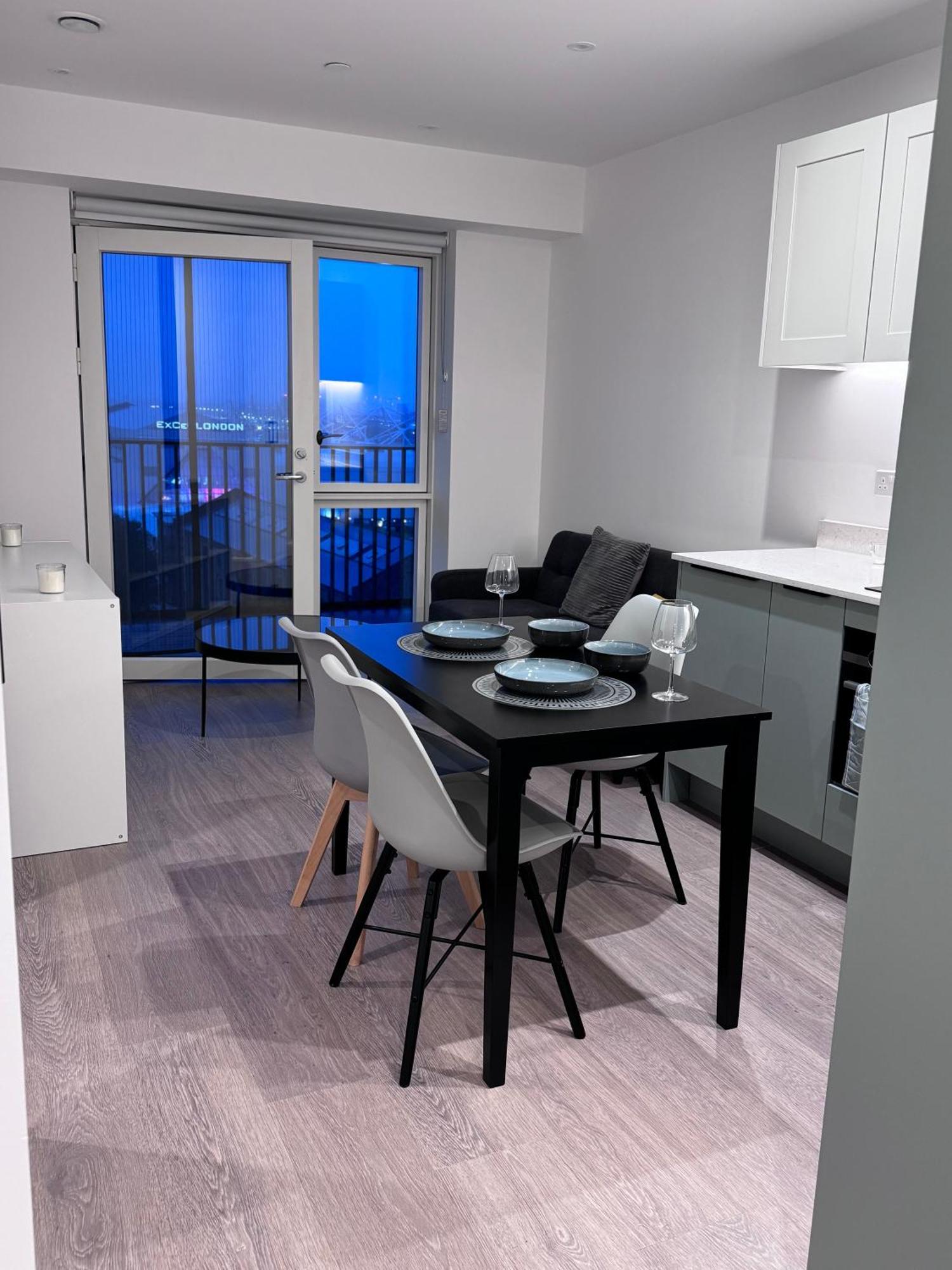 Appartement Modern Gem Near Excel & O2 Arena Balcony! Londres