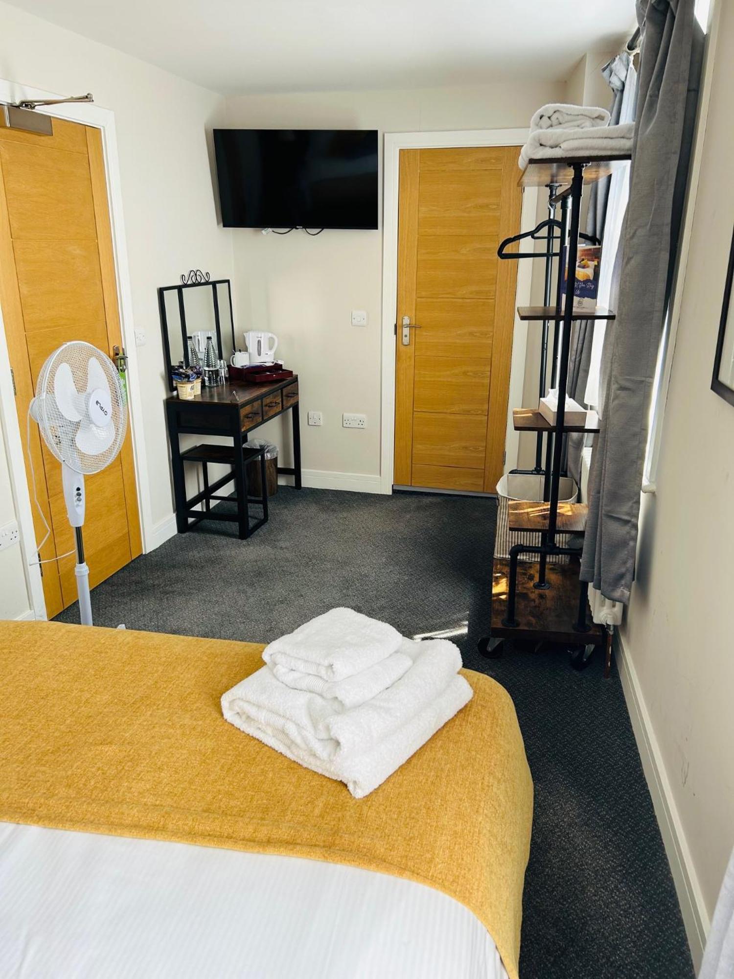The Brookmill Hotell *