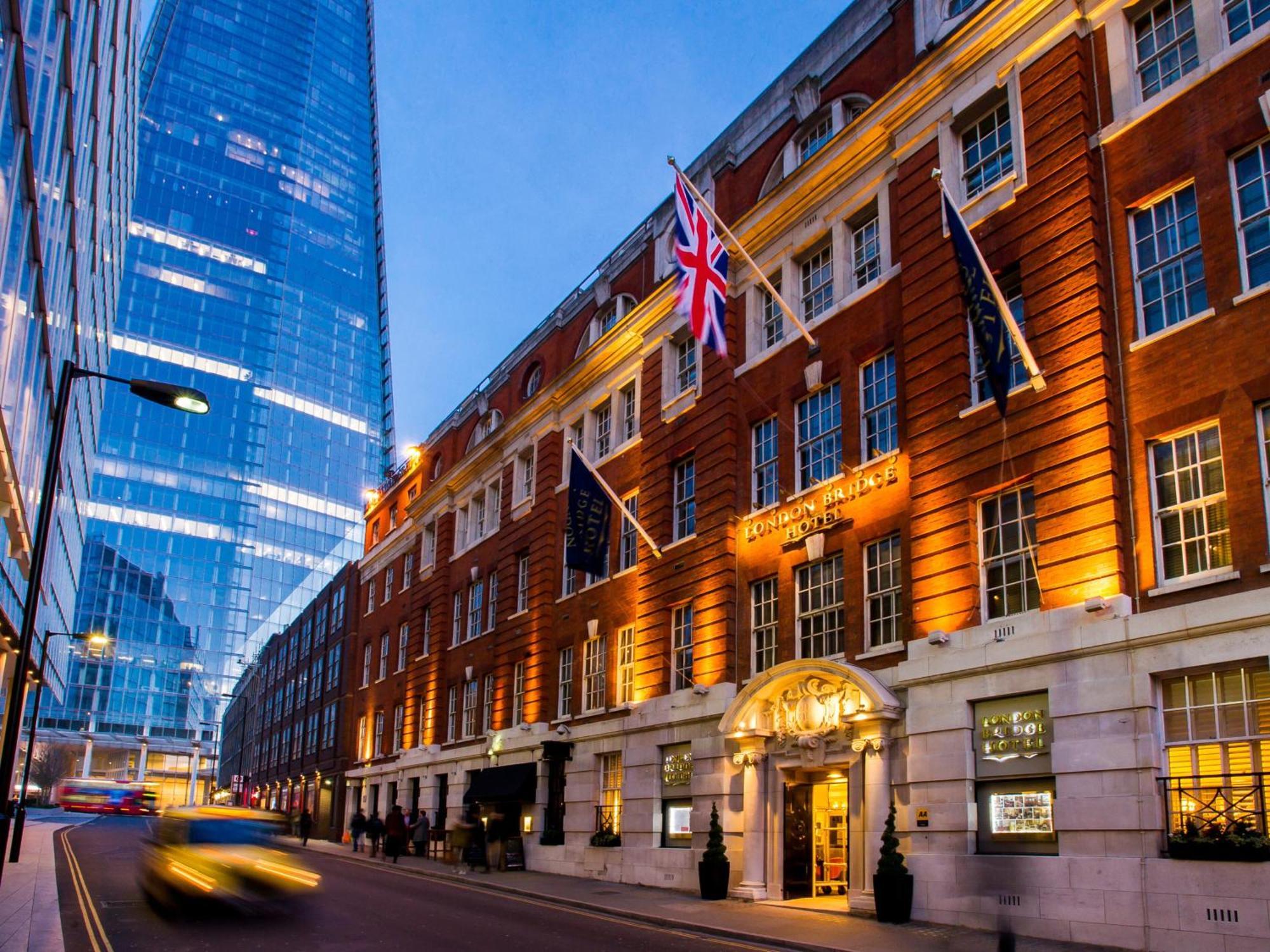 Bridge 4* Londra