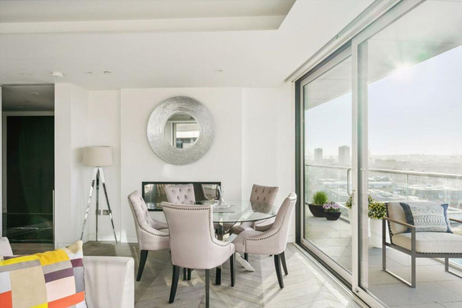 Stunning Duplex Penthouse Over 2200 Sq Ft Sleeps 8 With Jacuzzi Rooftop Views Of The City Appartement