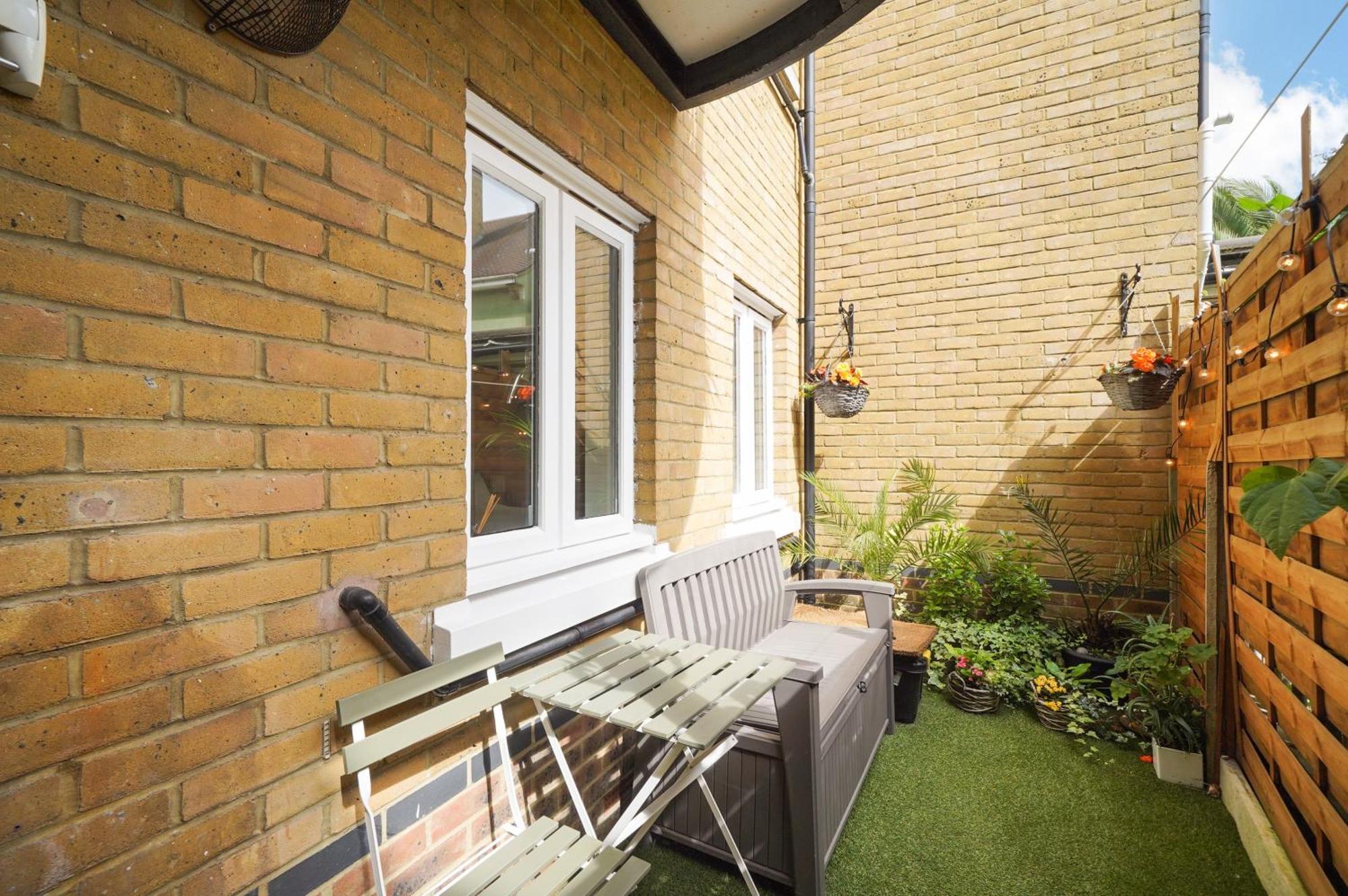 A Beautiful Stylish 2 Bedroom -city Of Lejlighed