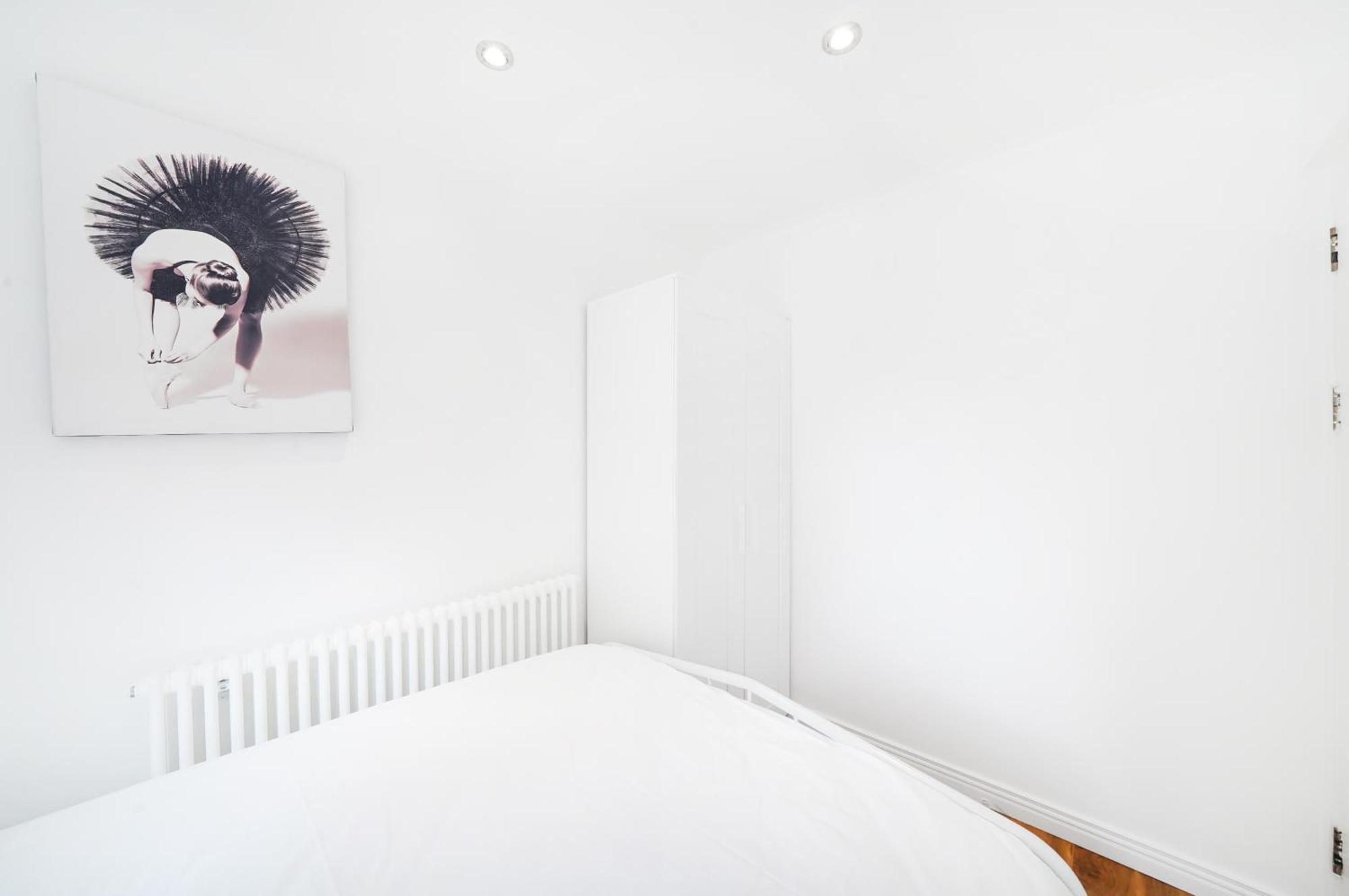 A Beautiful Stylish 2 Bedroom -city Of Lejlighed *