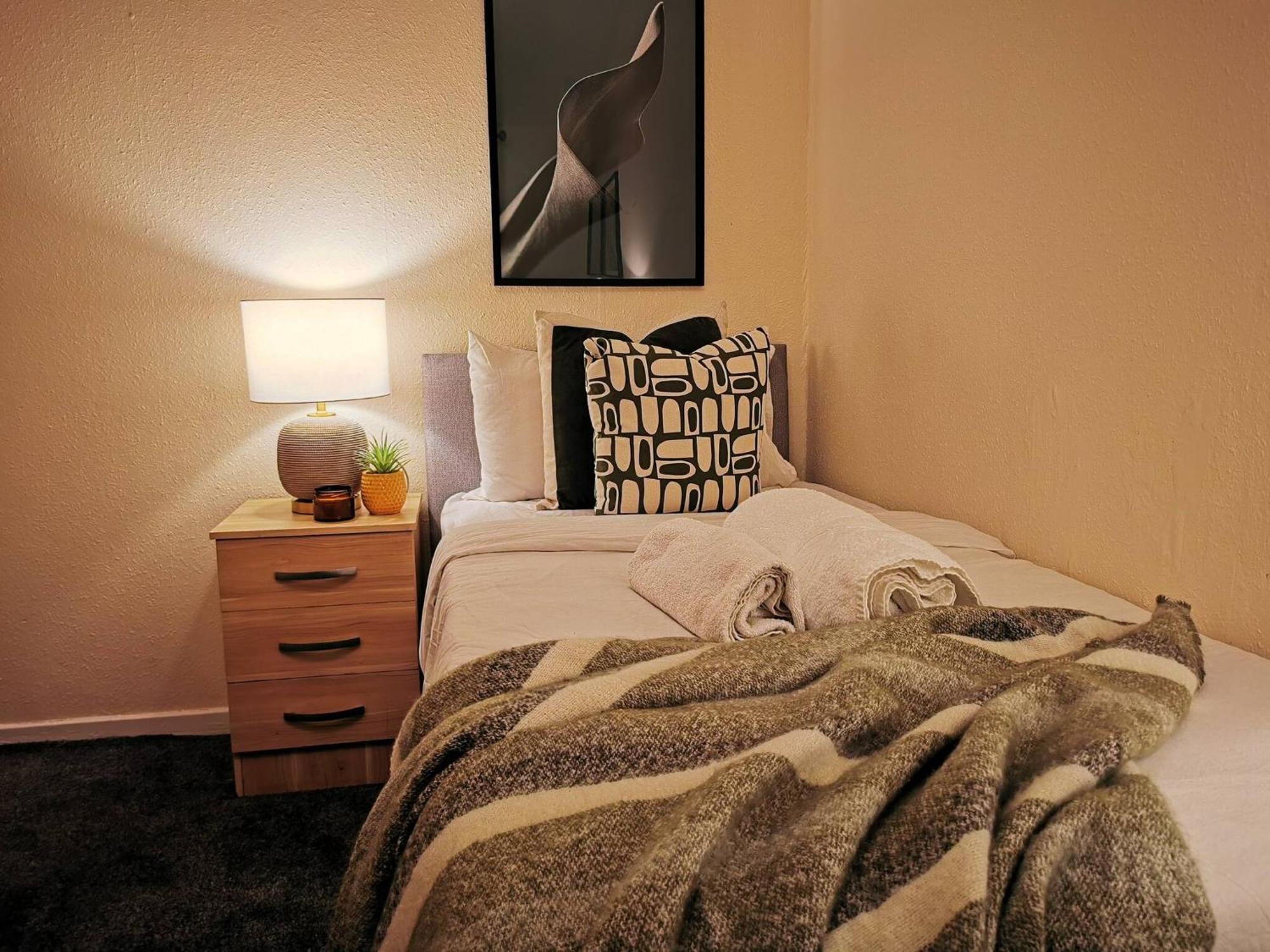 Cozy Near O2 Arena Holiday home *