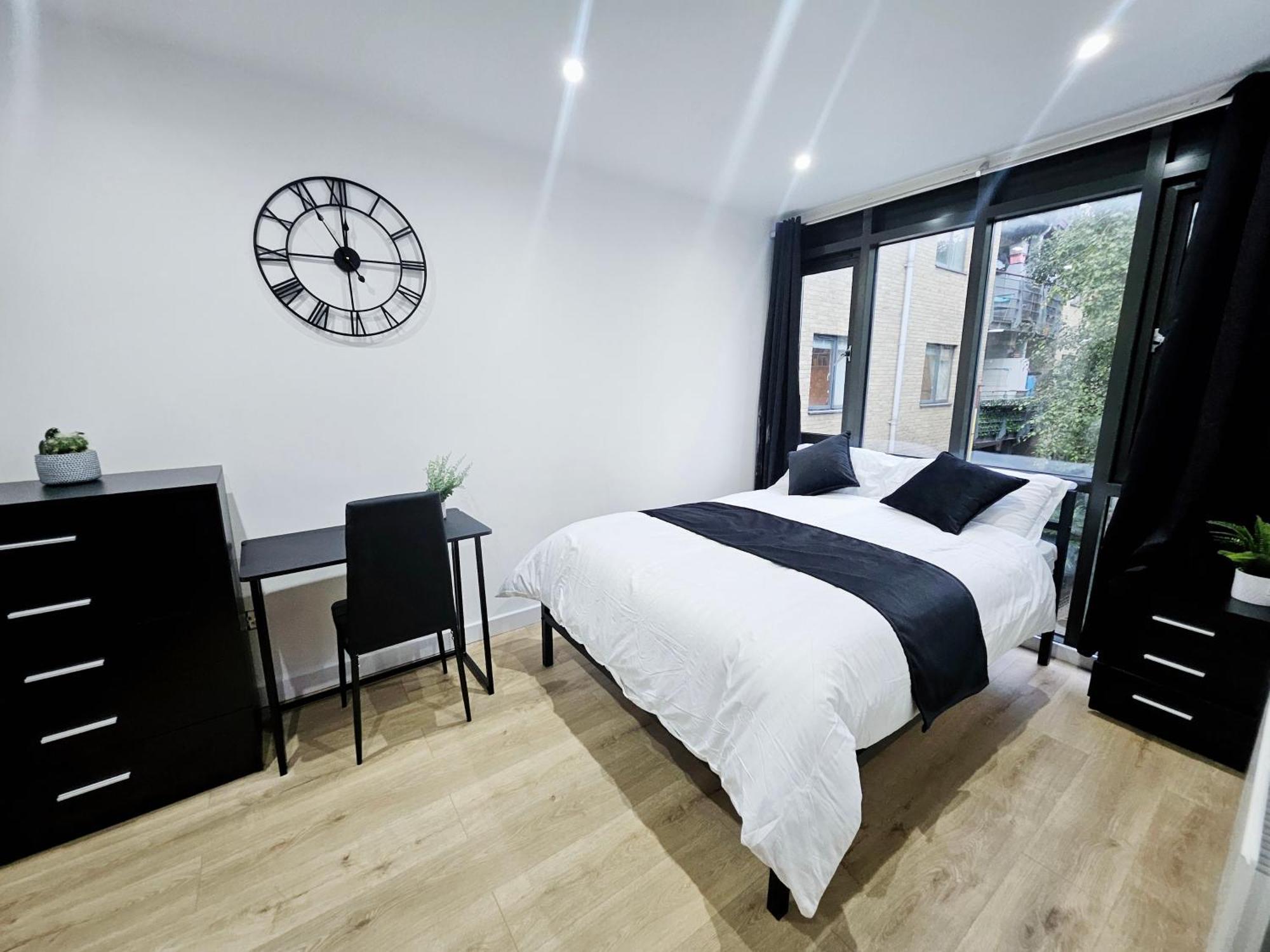 Gdy2 - The Dragon Apartment London