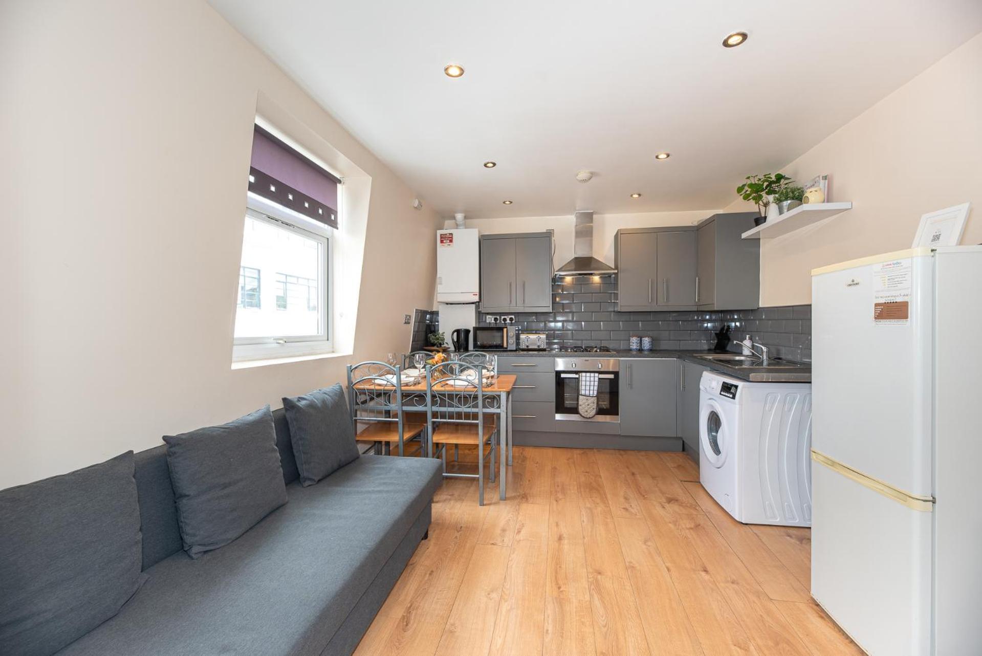 Lovely 3 Bedroom Flat , Aldgate, Tower Hill, Whitechapel Leilighet