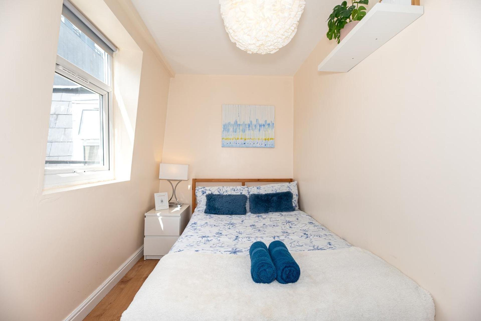 Lovely 3 Bedroom Flat , Aldgate, Tower Hill, Whitechapel Leilighet