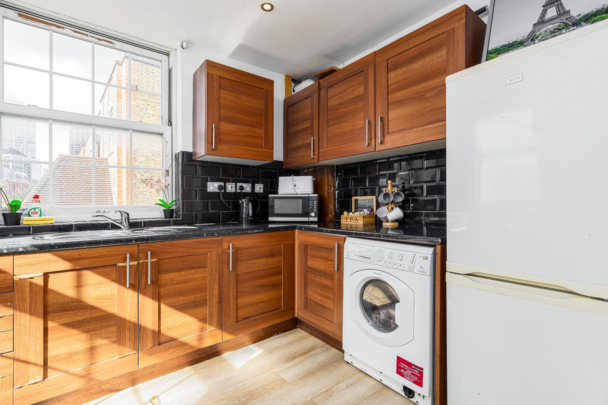 Apartment Aldgate Flats London