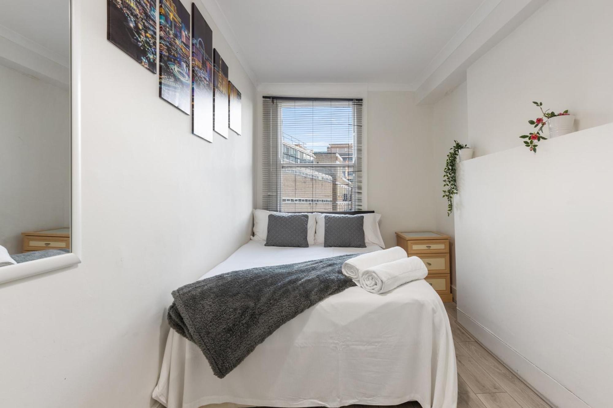 Apartment Cozy Retreat With 4 Bedrooms For Up To 10 Guests *
