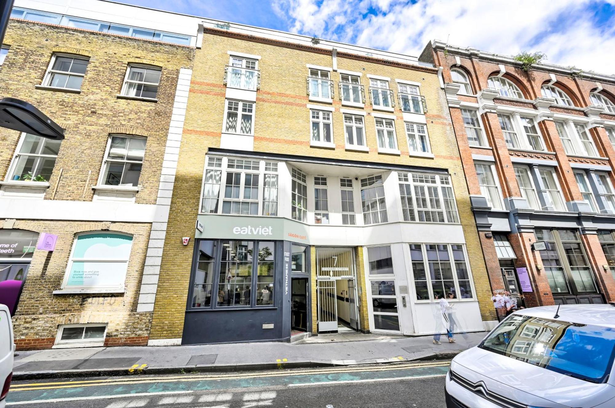 2 Bed Flat Next Old Street Tube Apartment *