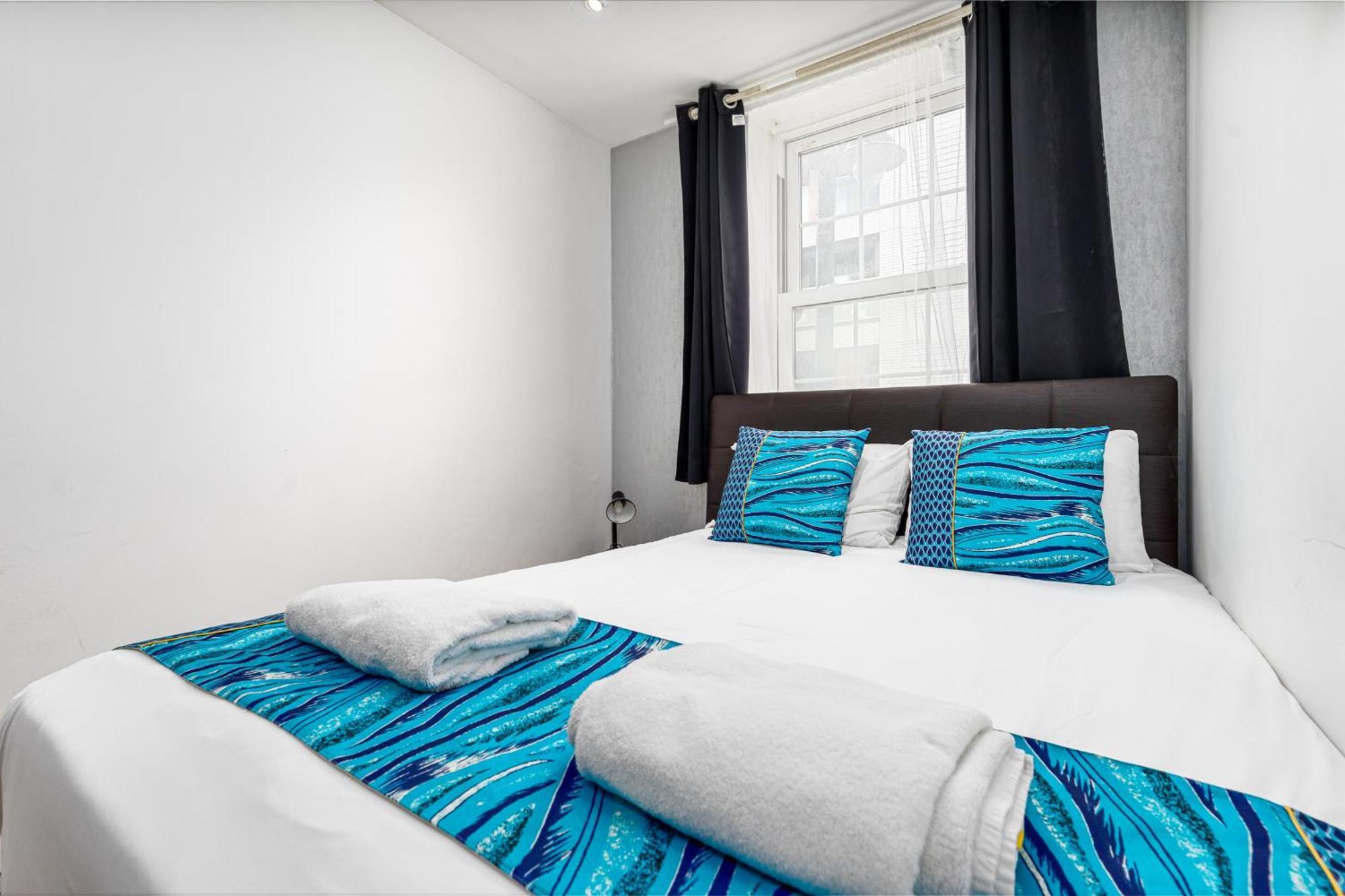 Aldgate Flats * London