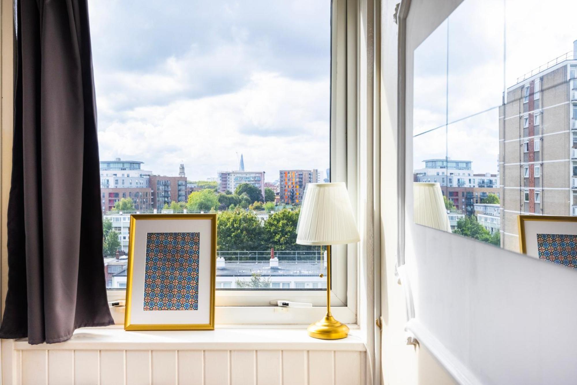 Lägenhet Poplar - Sleep 4-5 - Ideal For Business Travellers & Contractors - Near Canary Wharf And Dlr Station - Parking Tickets Available On Request London