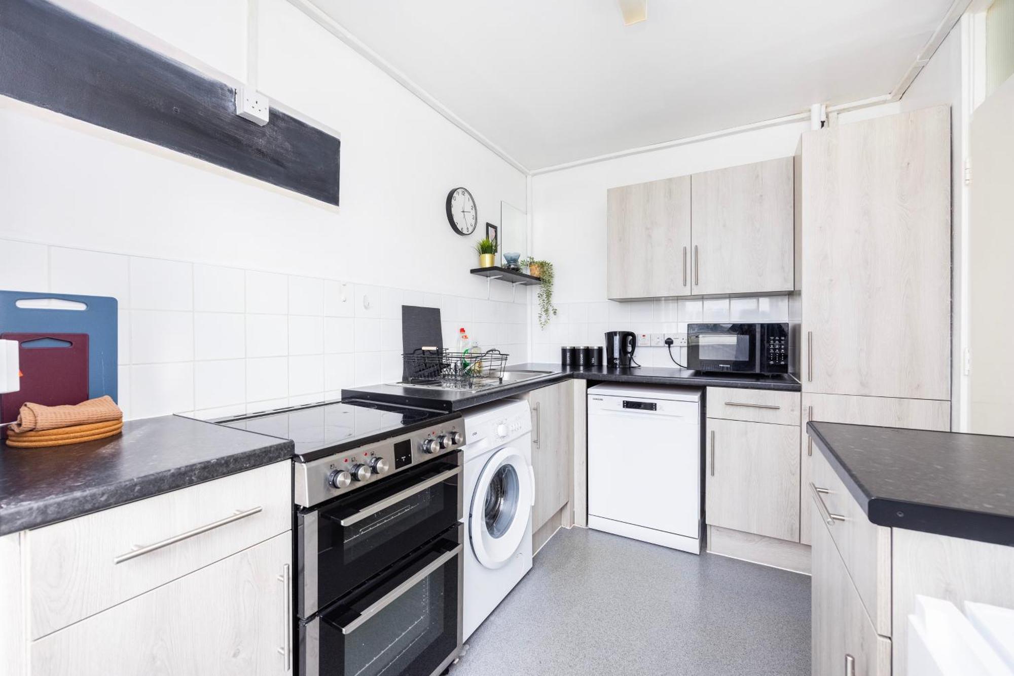Lägenhet Poplar - Sleep 4-5 - Ideal For Business Travellers & Contractors - Near Canary Wharf And Dlr Station - Parking Tickets Available On Request