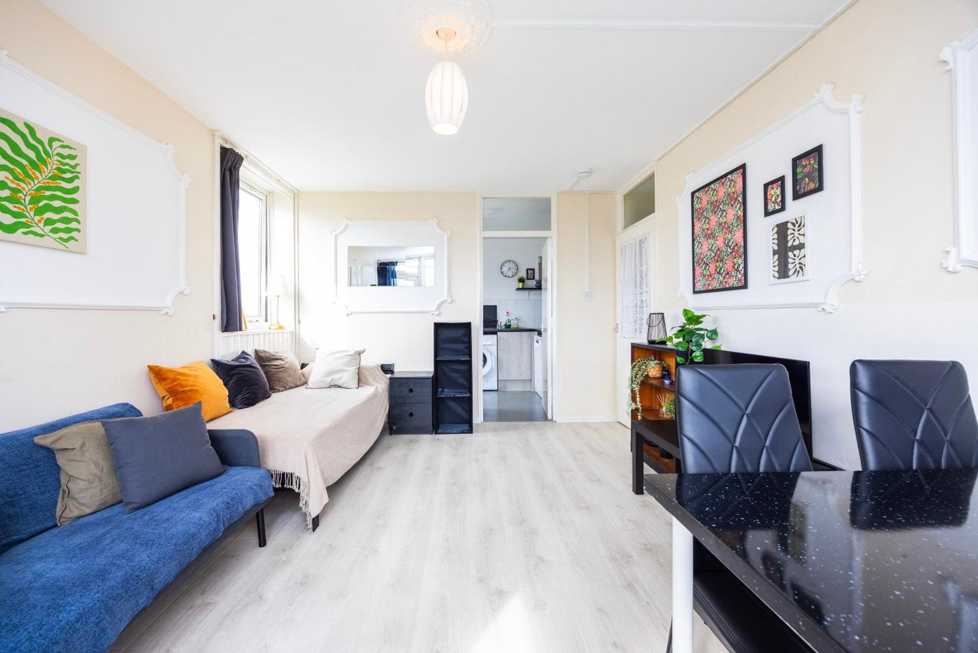 Lägenhet Poplar - Sleep 4-5 - Ideal For Business Travellers & Contractors - Near Canary Wharf And Dlr Station - Parking Tickets Available On Request *