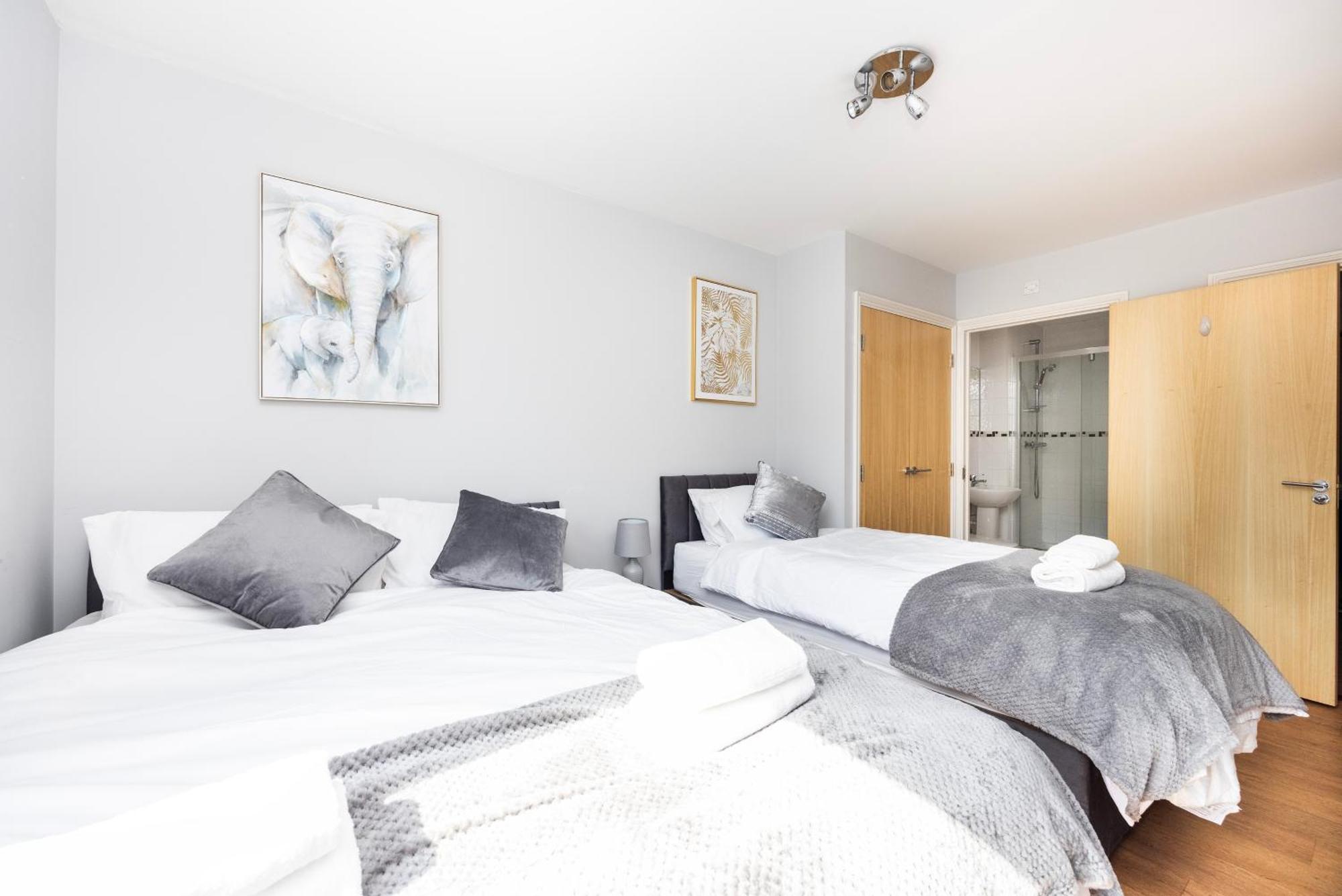 Modern 2 Bed Flat In Greenwich London