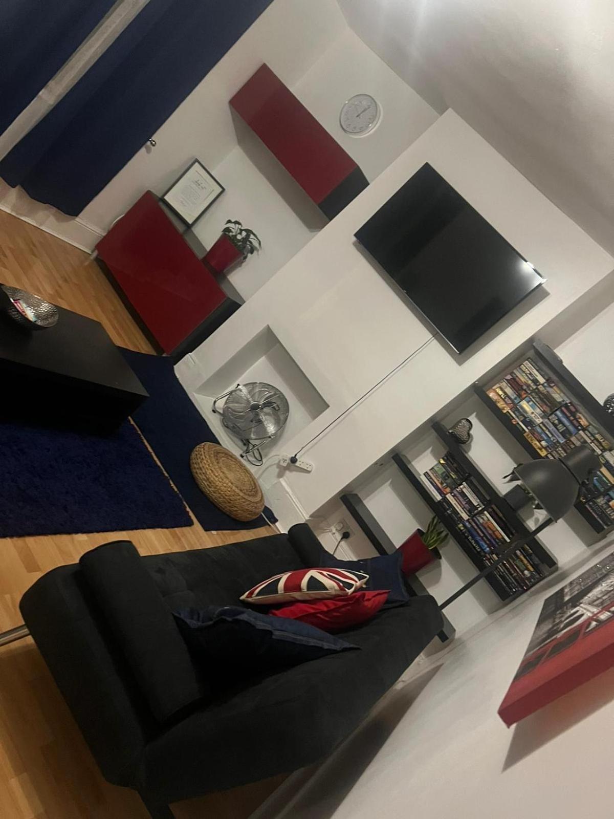 Apartment Lovely Large London