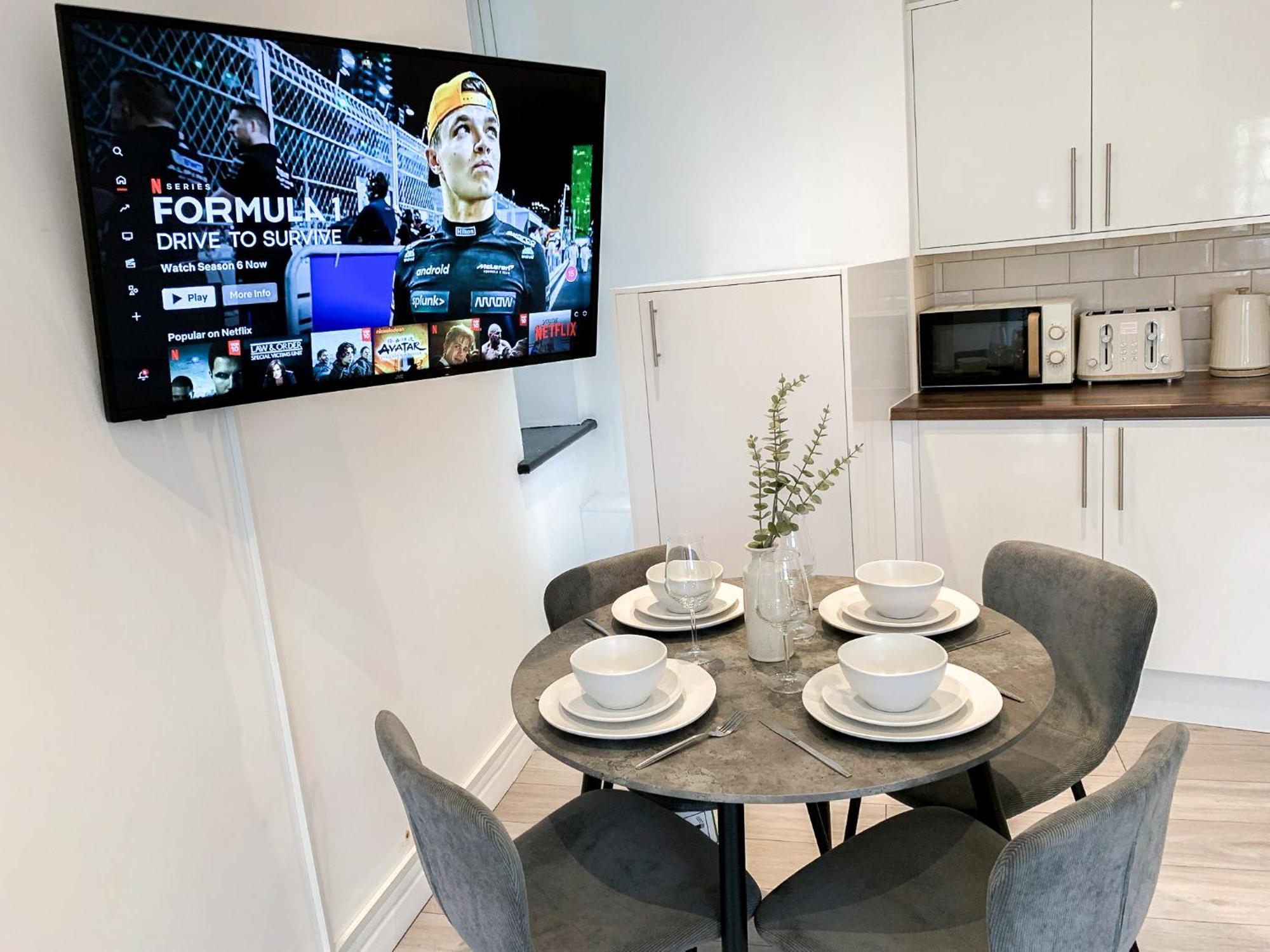 1-bedroom In Shoreditch, Old Street, Hoxton Apartment