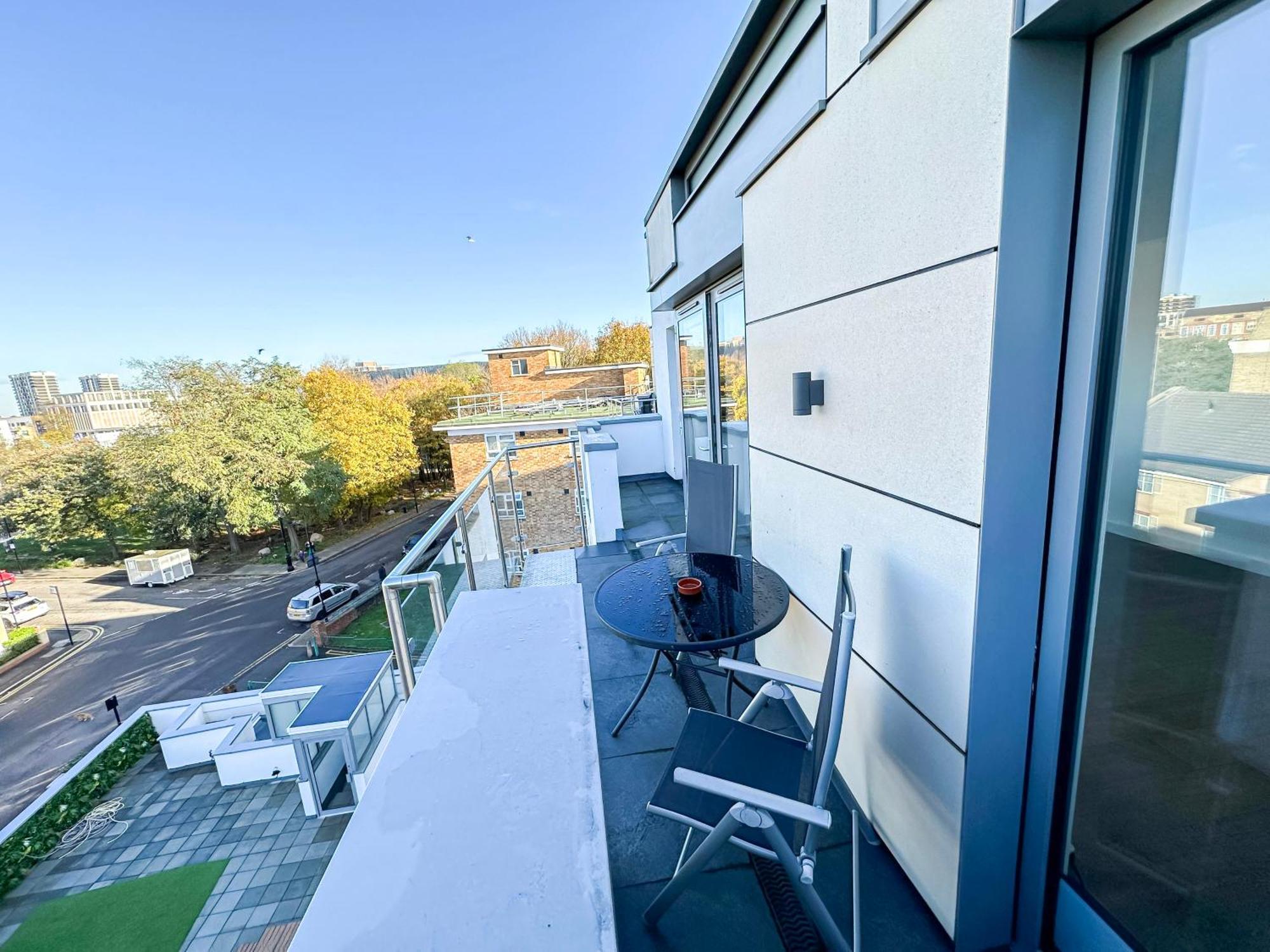 Contemporary With Private Terraces In Shoreditch, Hoxton, Islington Appartement *