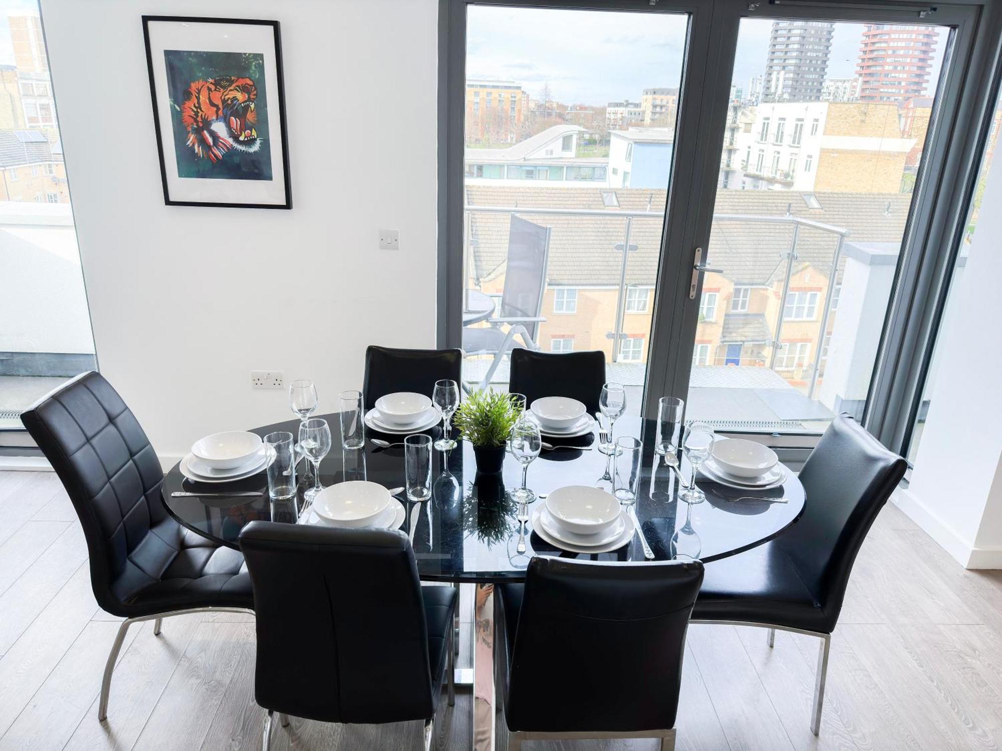 Contemporary With Private Terraces In Shoreditch, Hoxton, Islington Londen