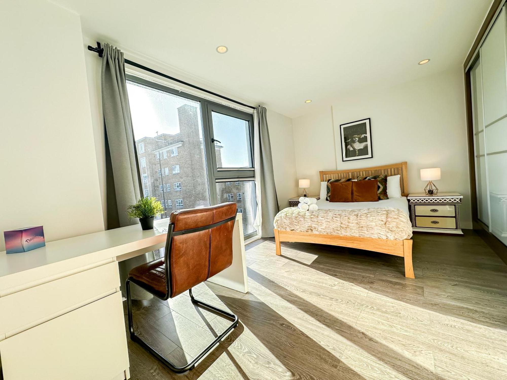 Contemporary With Private Terraces In Shoreditch, Hoxton, Islington Londen