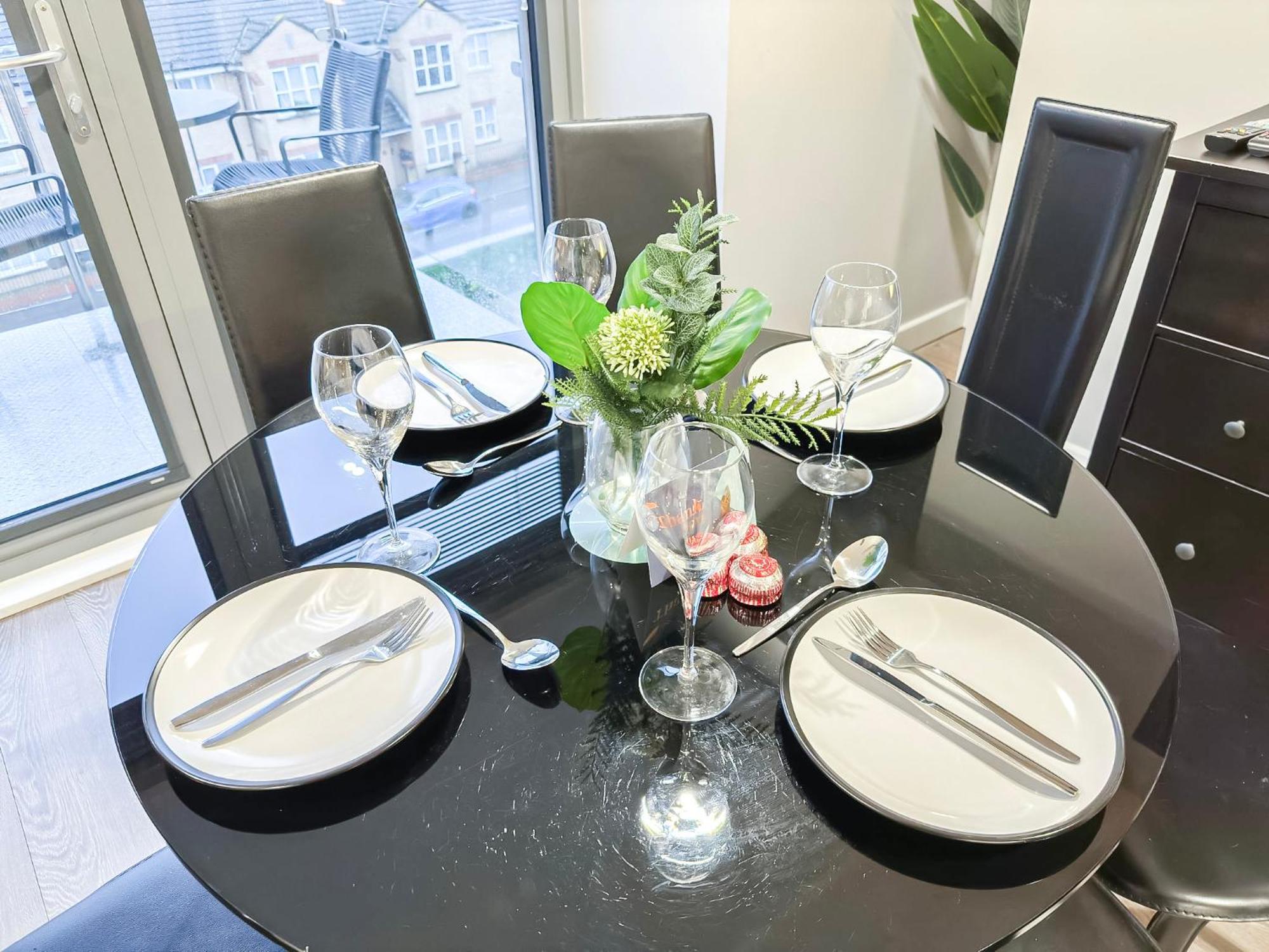 Contemporary With Private Terraces In Shoreditch, Hoxton, Islington Appartement Londen