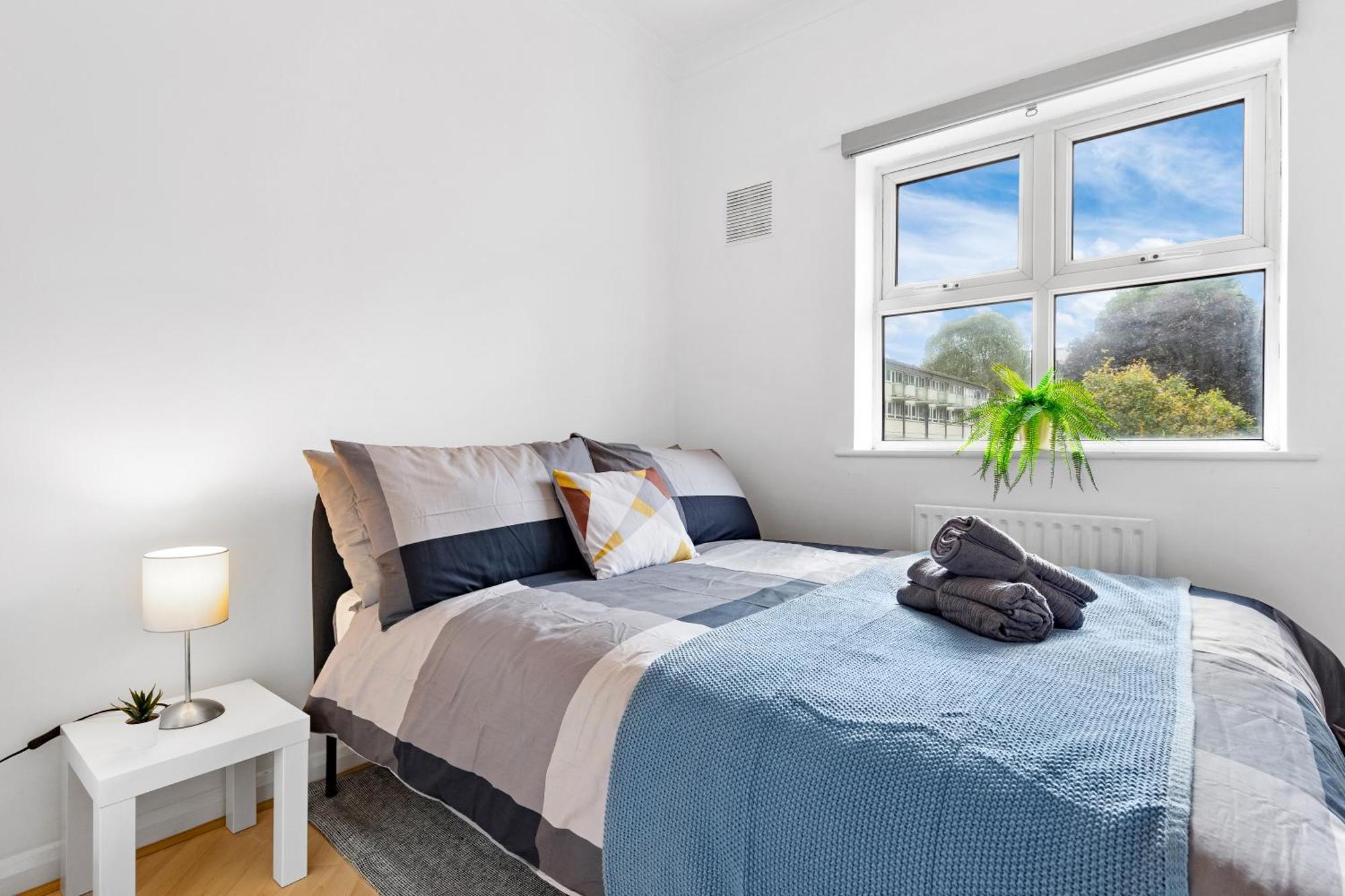 Cozylease 3-bed Canary Wharf Retreat,near Lcy Vakantiehuis Londen
