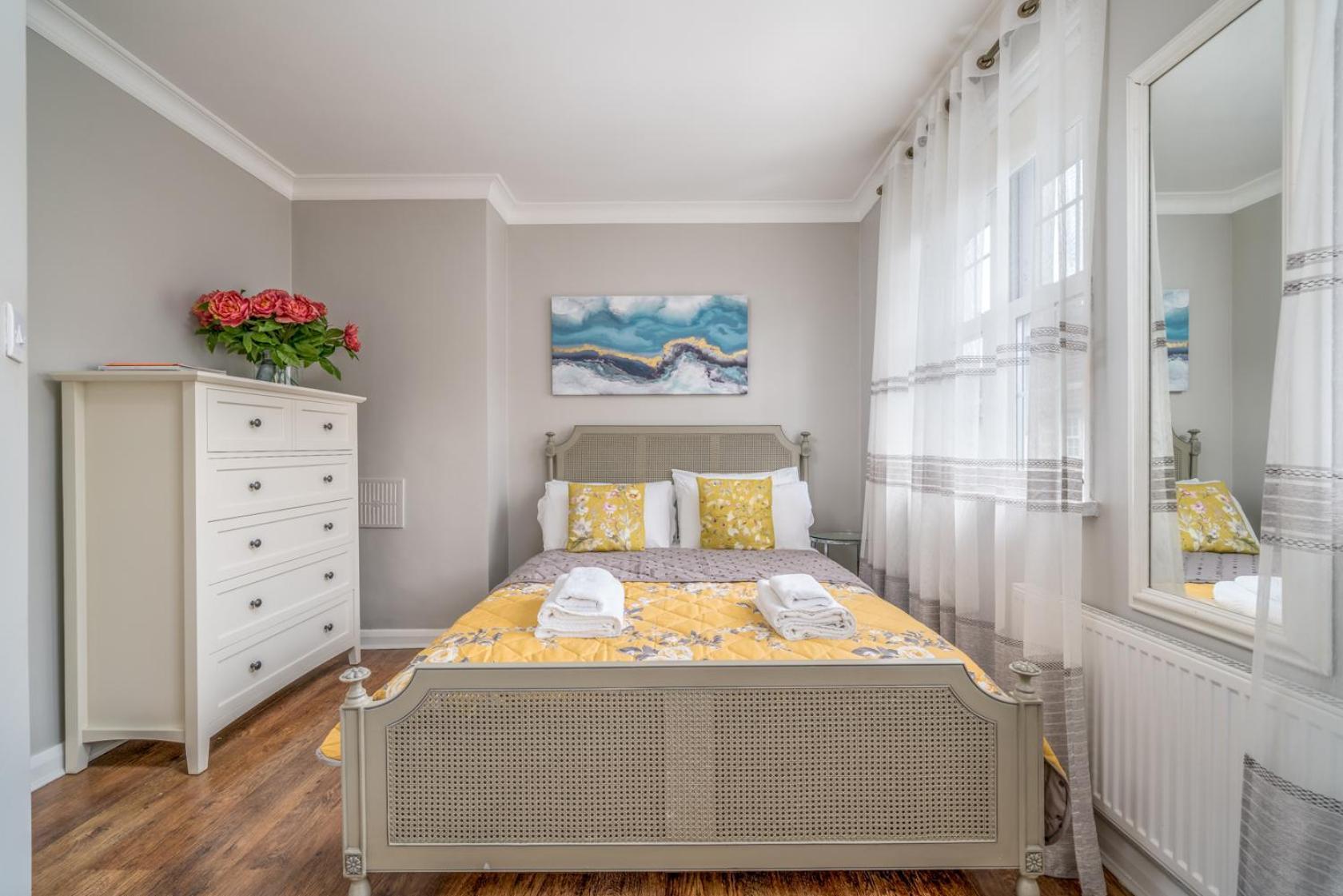 Urban Escape - Spacious 3-Bedroom Home Close To Canary Wharf * Londen