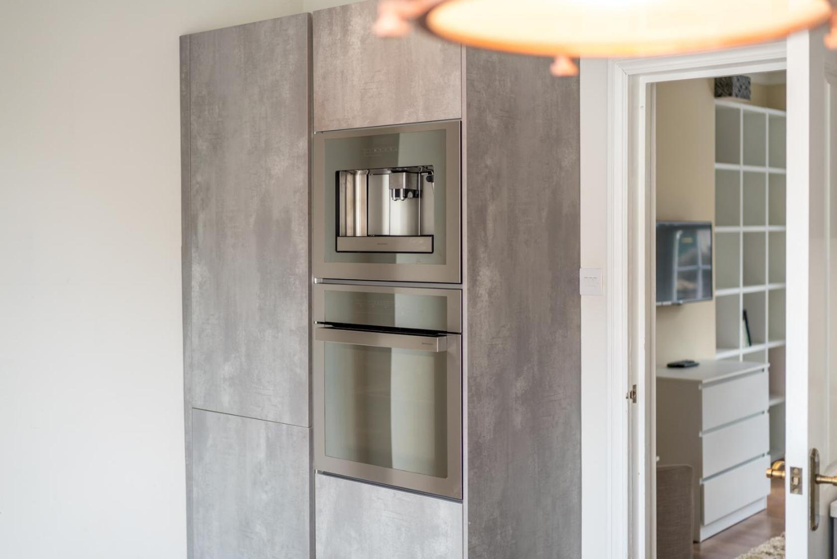 Urban Escape - Spacious 3-Bedroom Home Close To Canary Wharf Londen