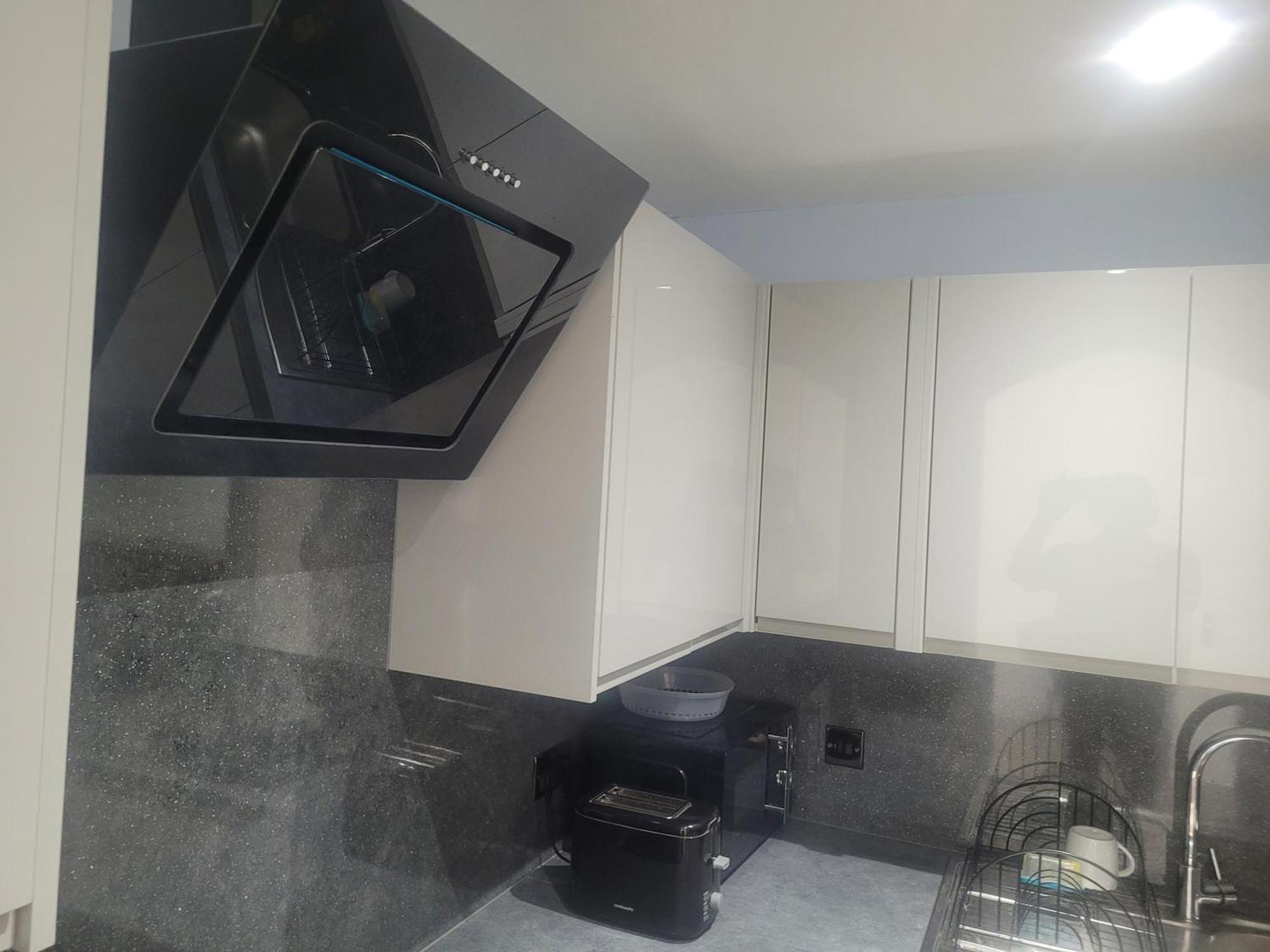 Privatunterkunft Private Rm In A 2 Bed Near 4 Train Stations *