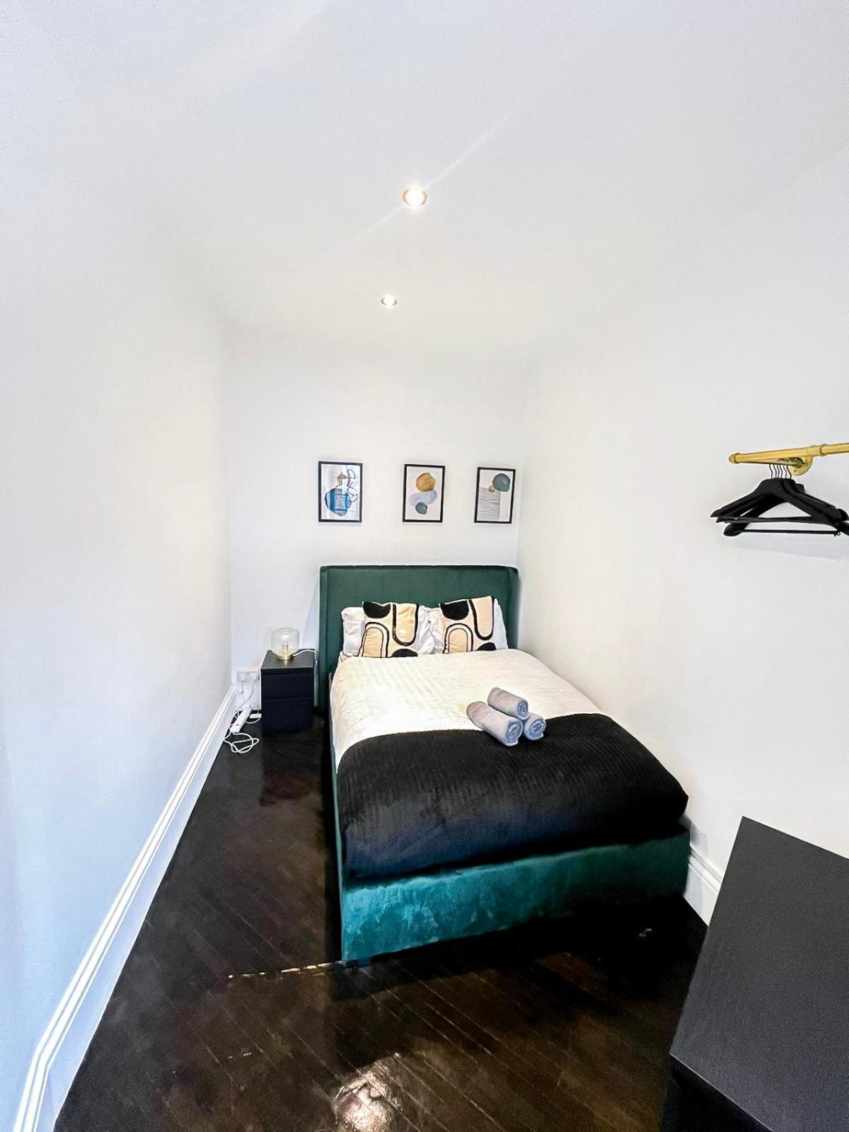 1-bedroom In Shoreditch, Old Street, Hoxton Apartment London