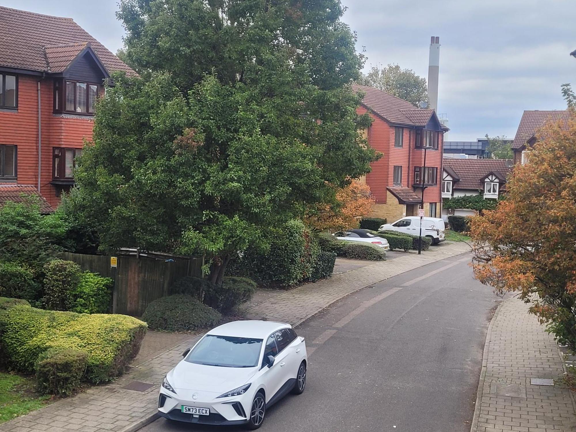 Private Rm In A 2 Bed Near 4 Train Stations Privatunterkunft