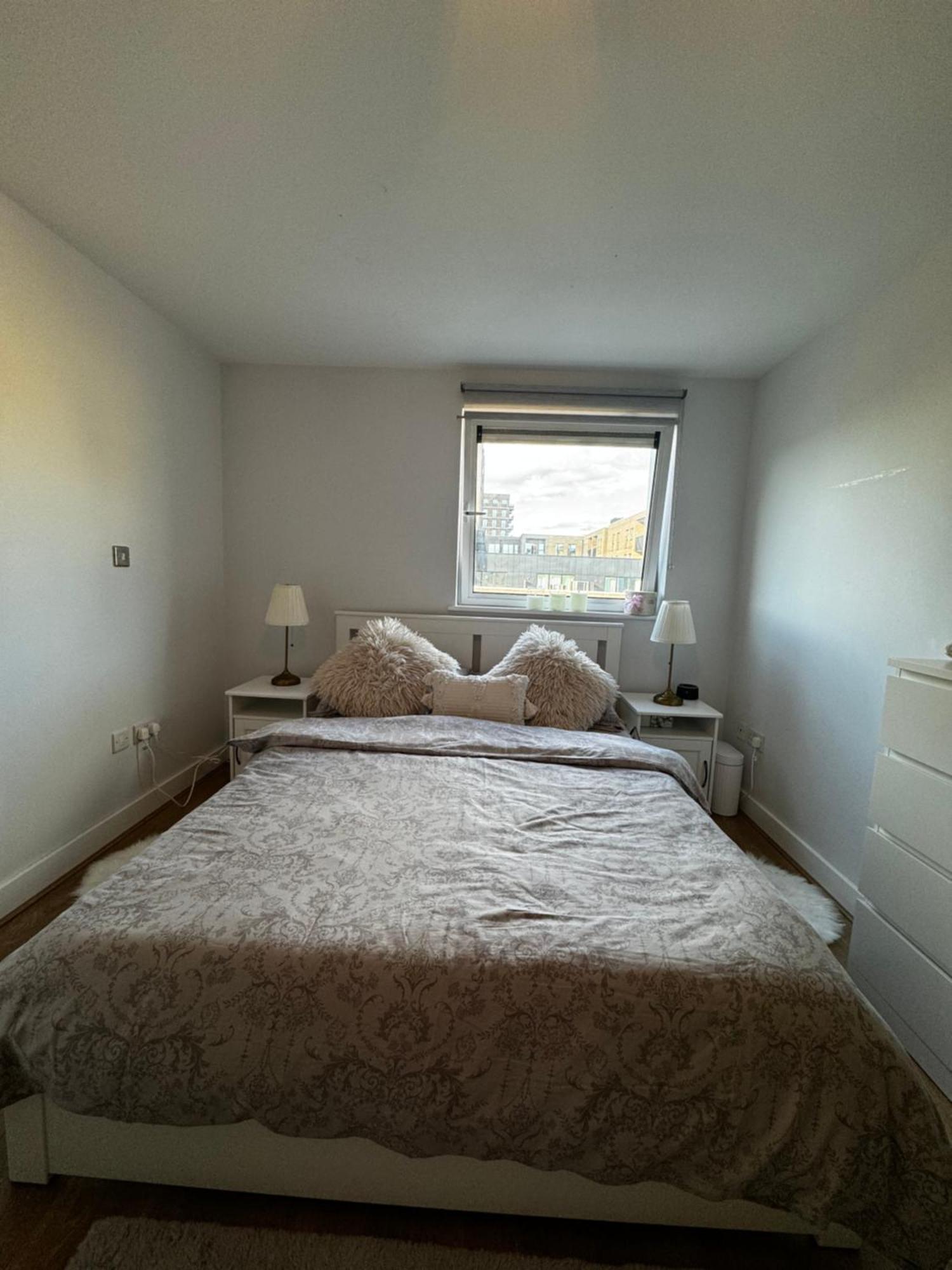 Entire Luxurious Flat In Beckton Excel Netflix & Free Wifi Lägenhet *