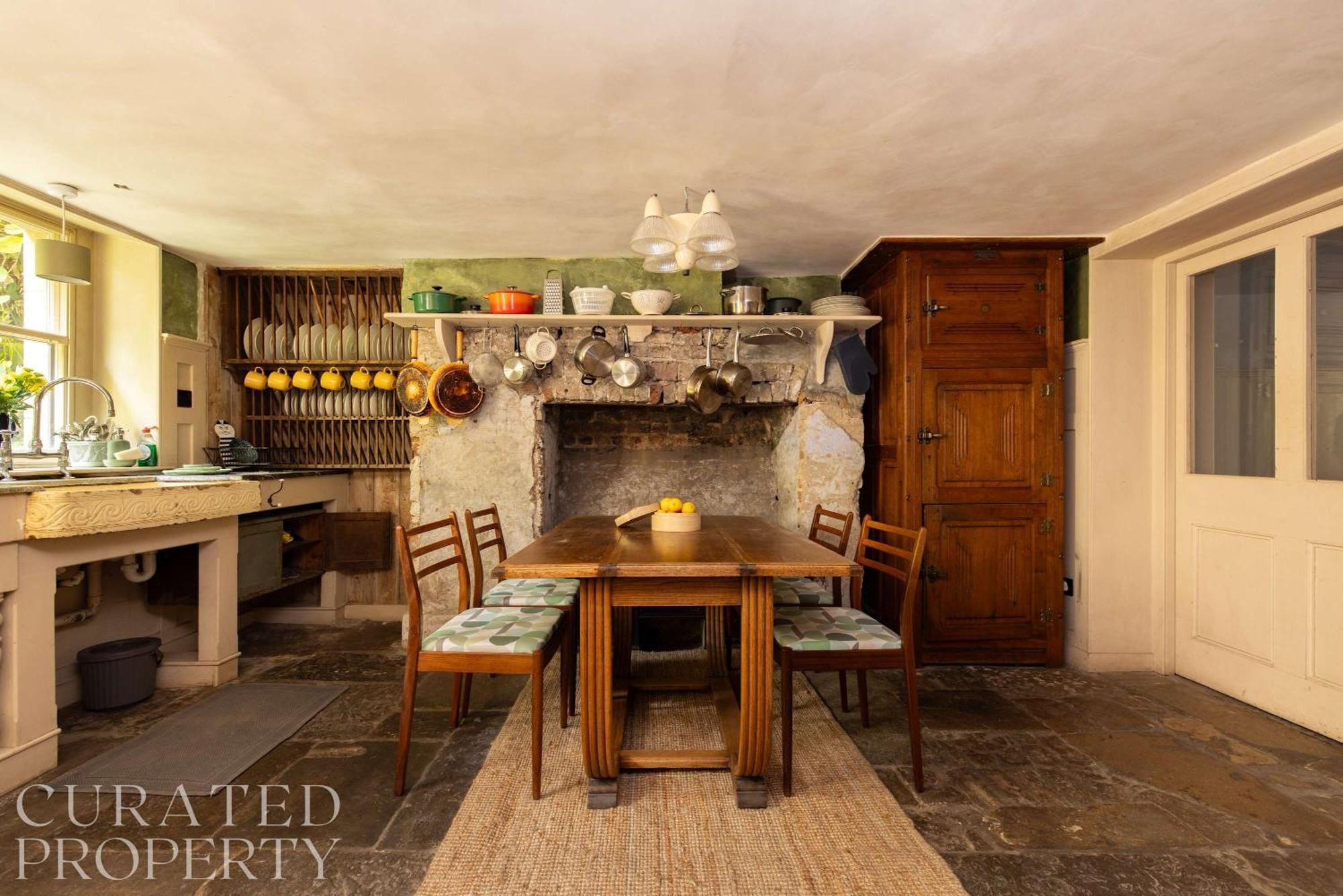 Extraordinary Grade Ii-listed Early Georgian Holiday home *