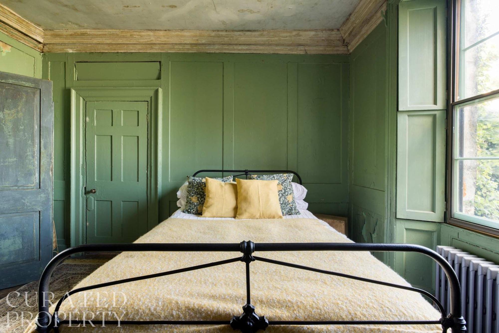 Extraordinary Grade Ii-listed Early Georgian
