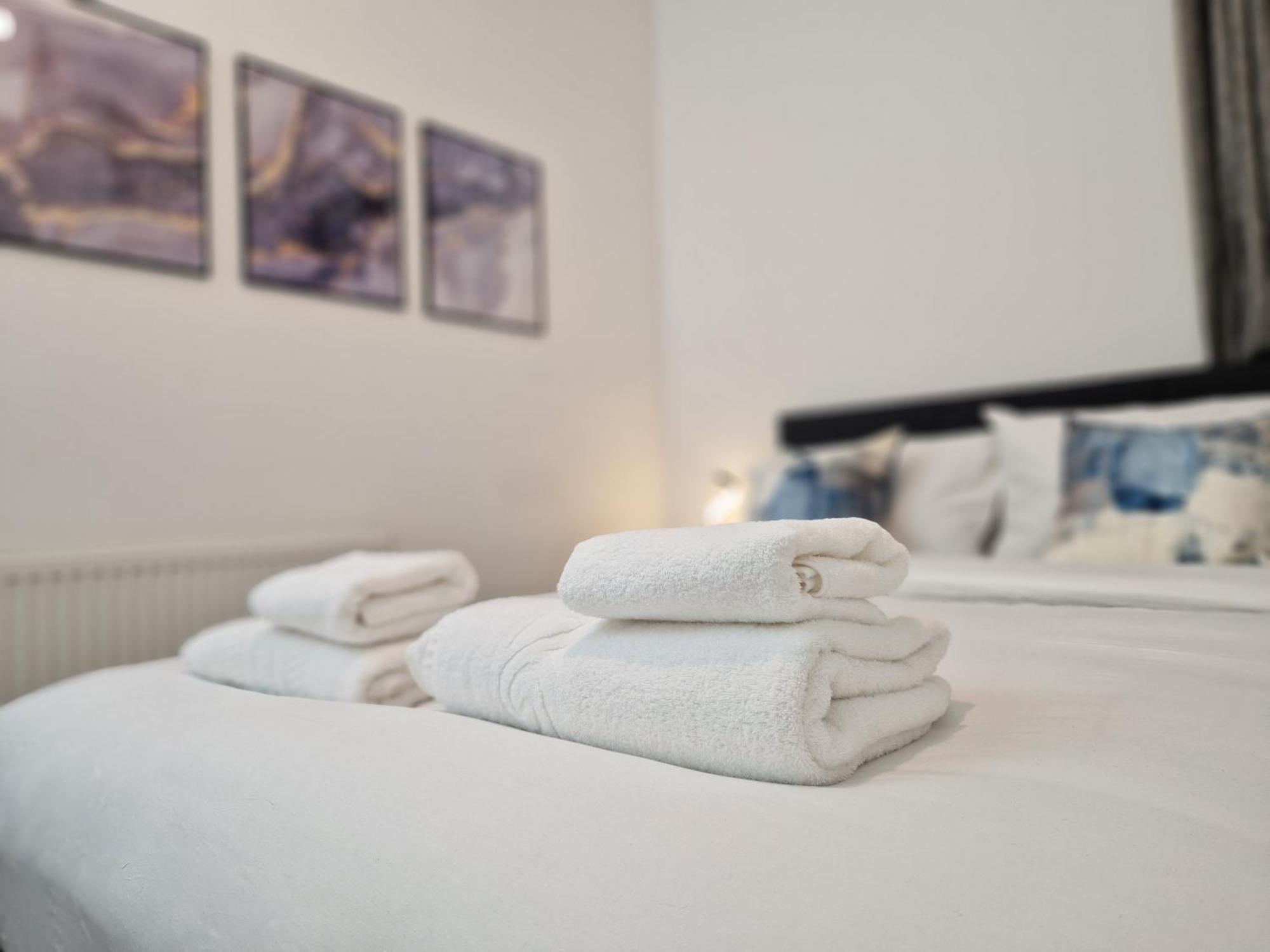 Excel Airport King Beds Garden London