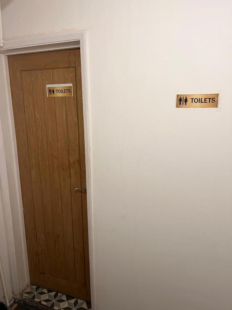 Bed & Breakfast Twenty One *