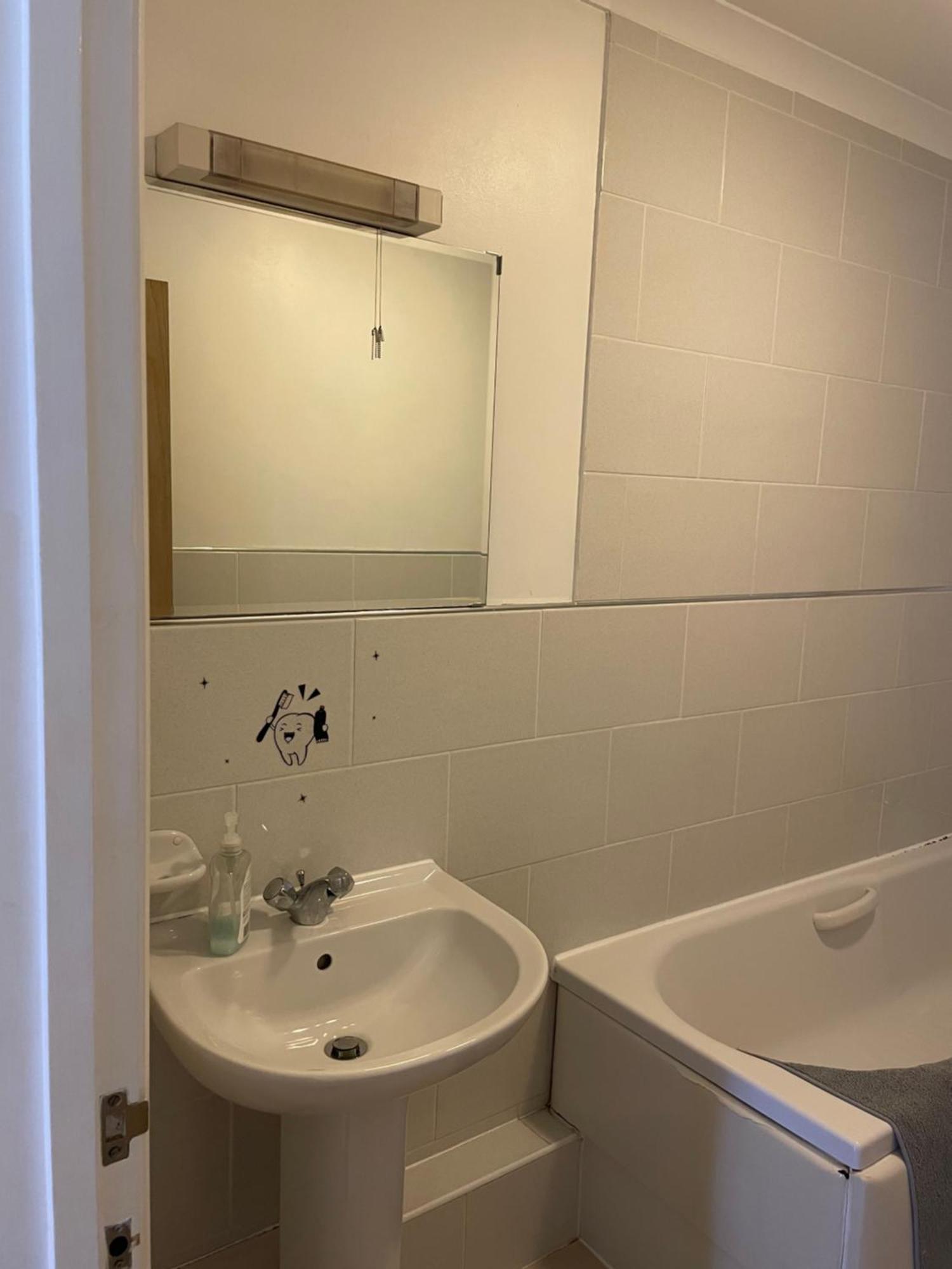Cosy King Size In Tower Bridge Homestay