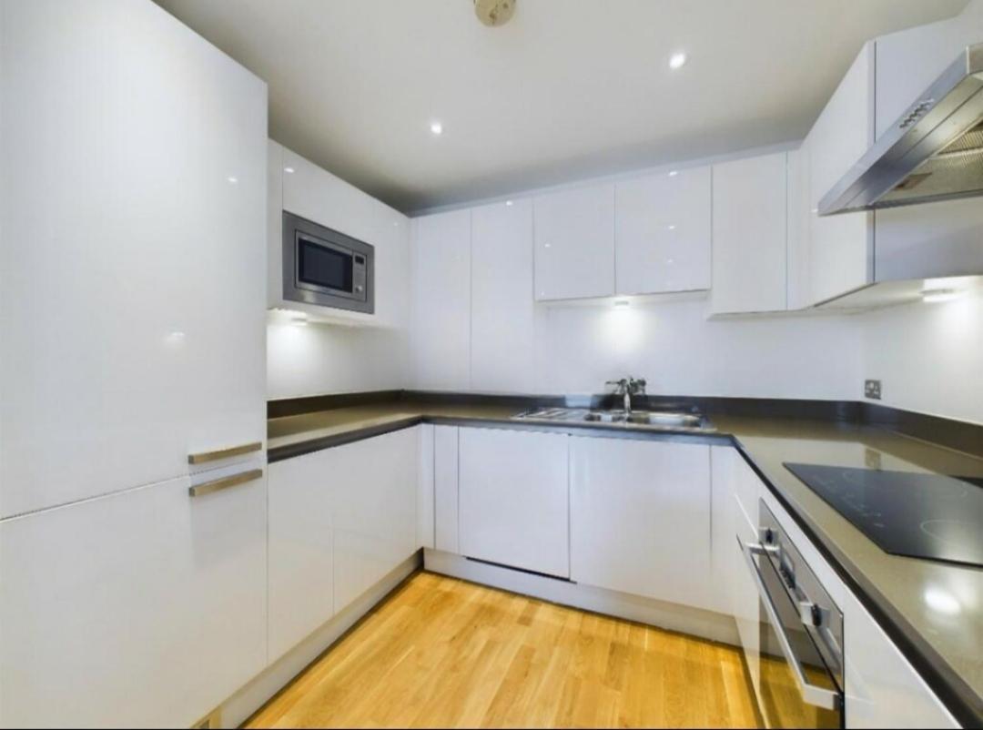 In Flat With Stunning Thames River View Homestay *