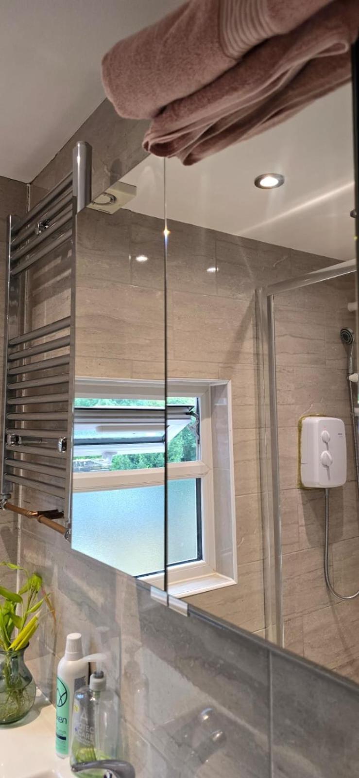 Private Near Hither Station Auberge de jeunesse *