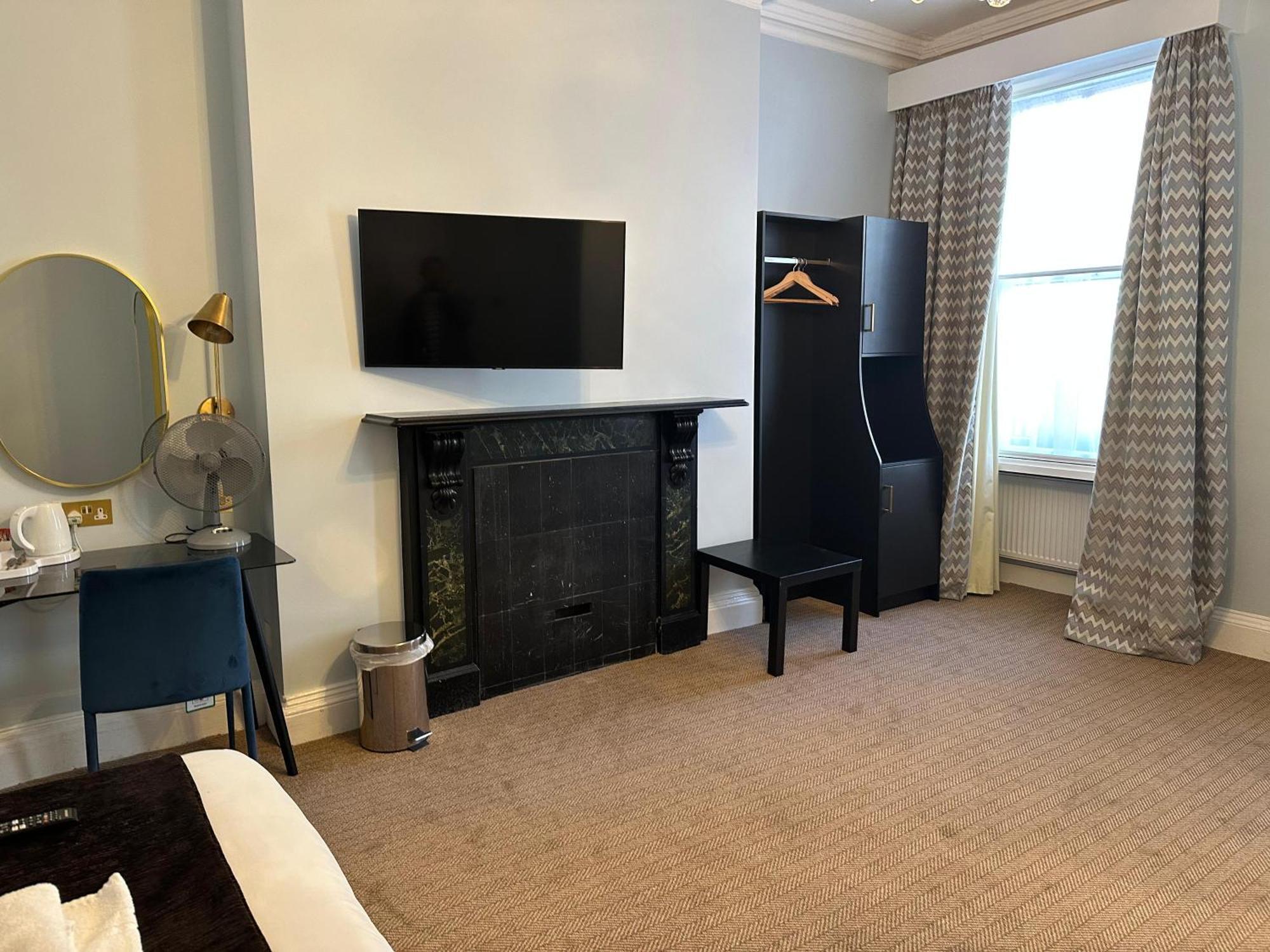 Arran House Hotell 3*