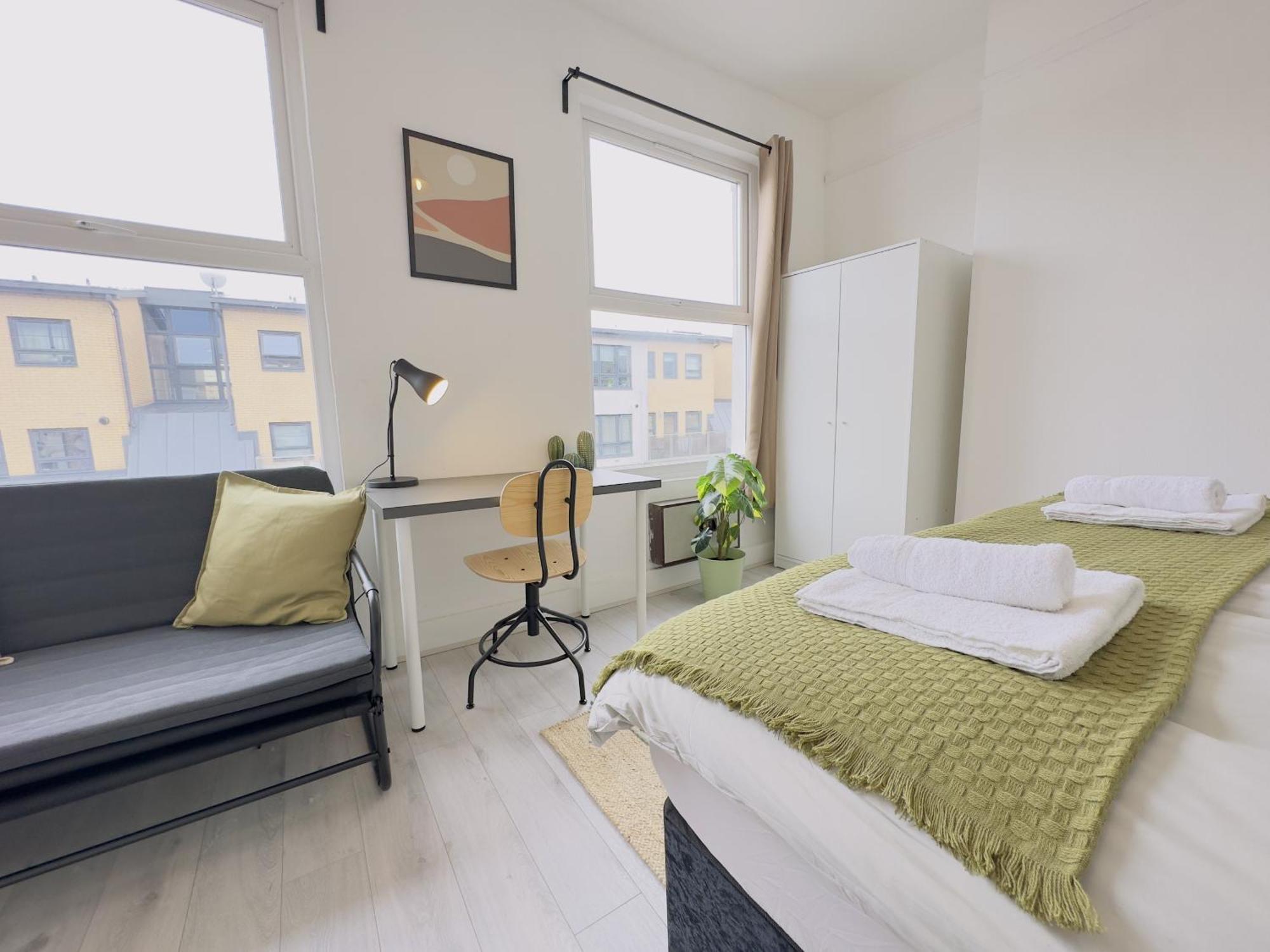 Leyton House - Sleepylodge London