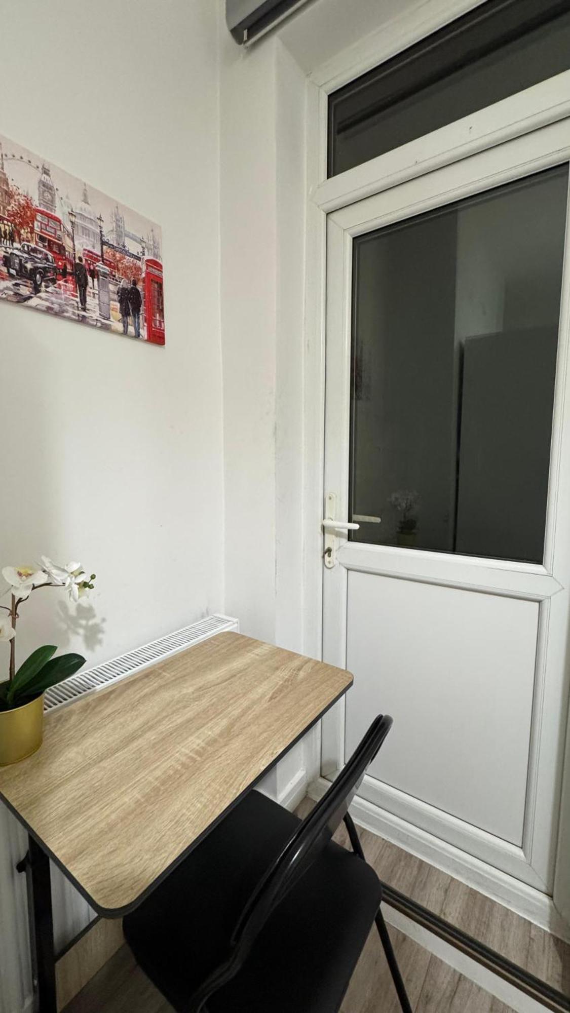 Double With Access To The Garden * London