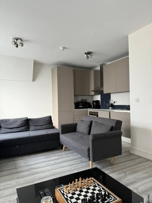 Modern Studio In The Heart Of Woolwich - 35 Minuets To Central