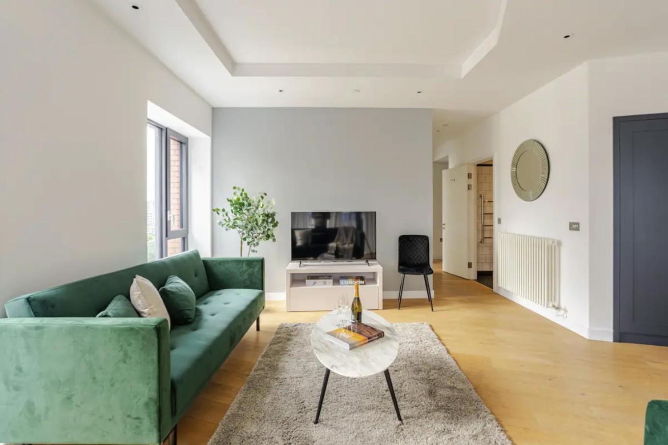 Appartement Luxurious Apartment - Prime Location Near Excel, O2 & Canary Wharf Londen