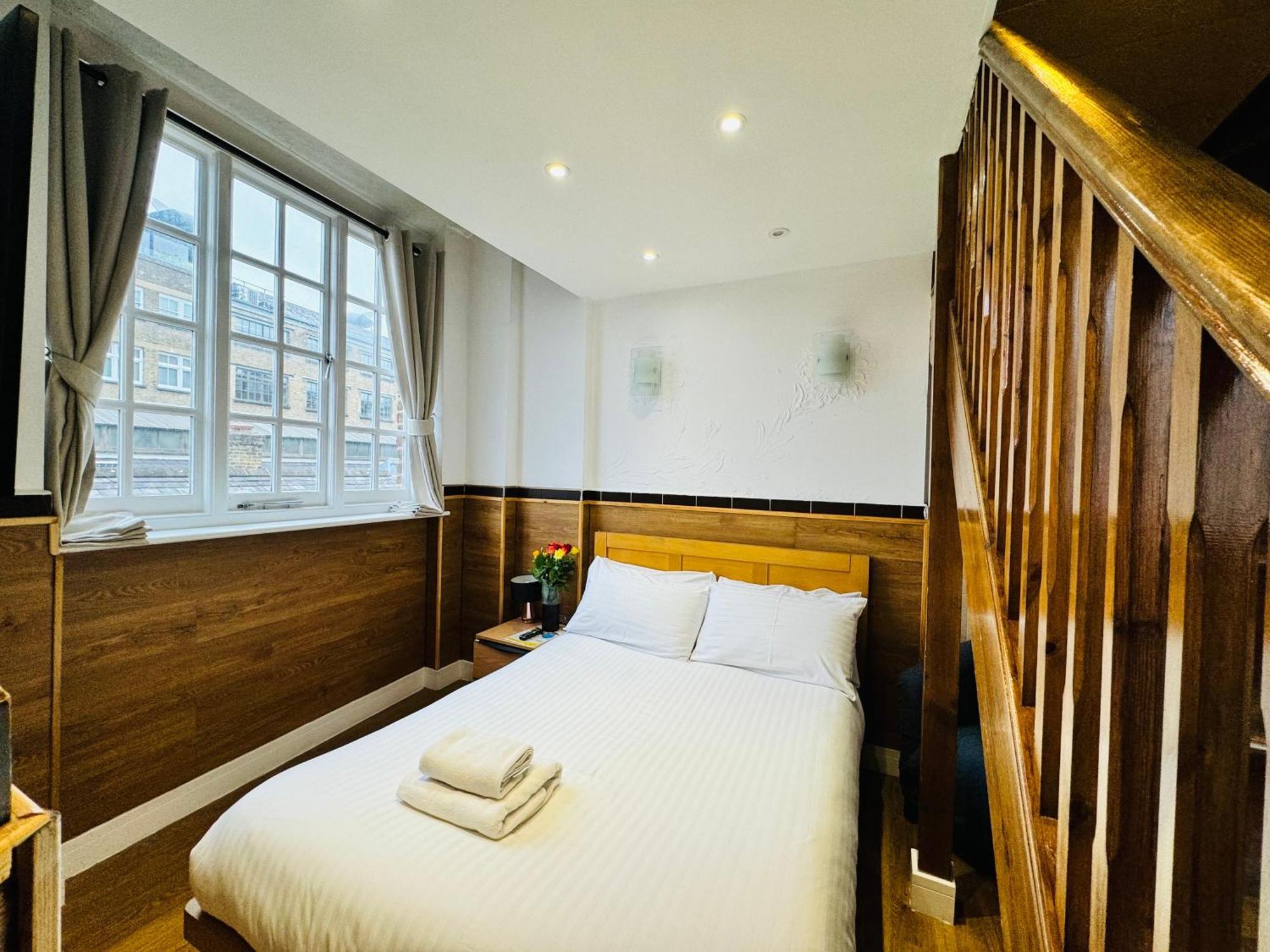 Berkley Aparthotel *