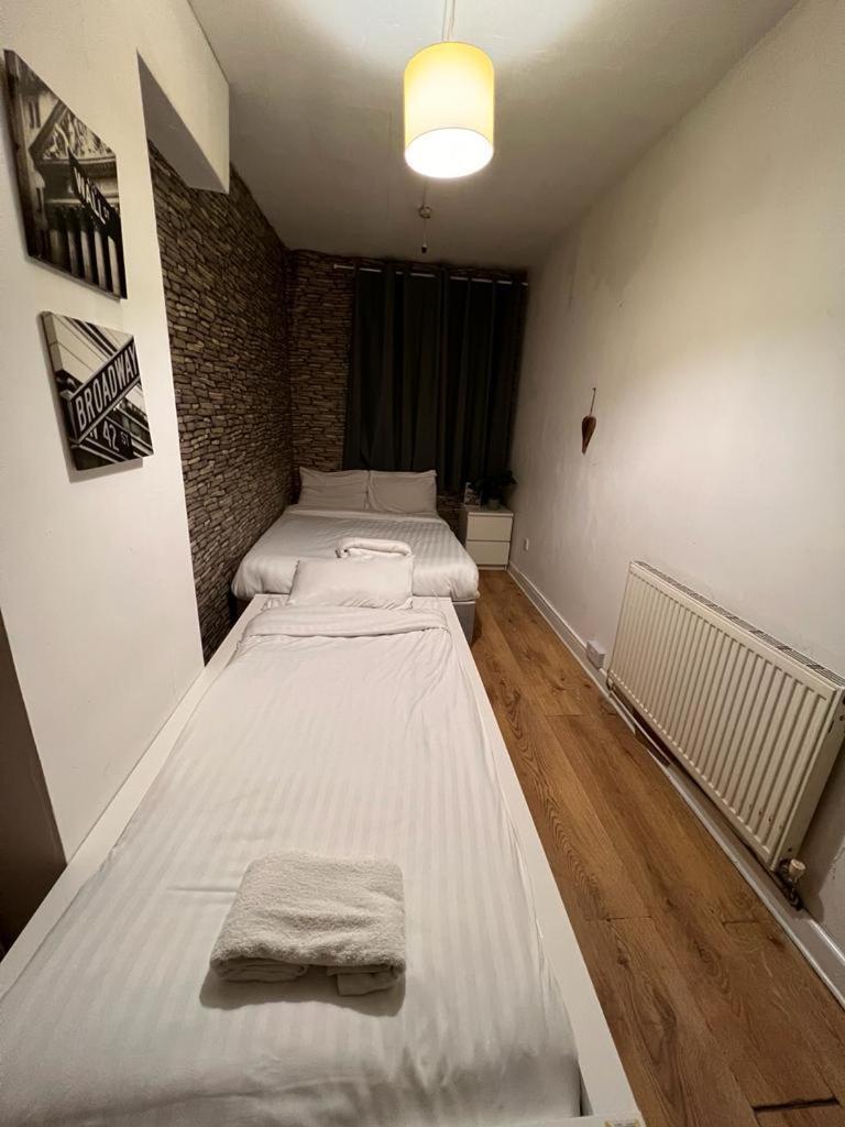 Bed & Breakfast Twenty Five *