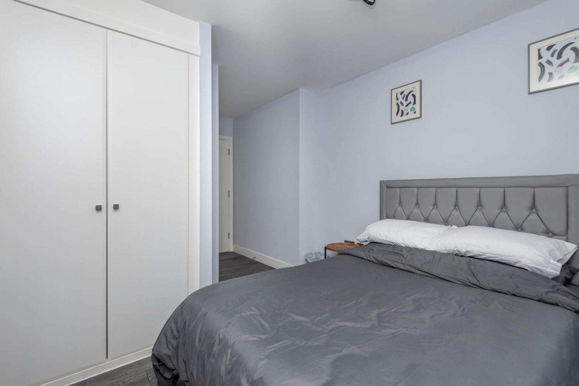 Stylish Elegant New Flat 5 Min From Elizabeth Line Lejlighed *
