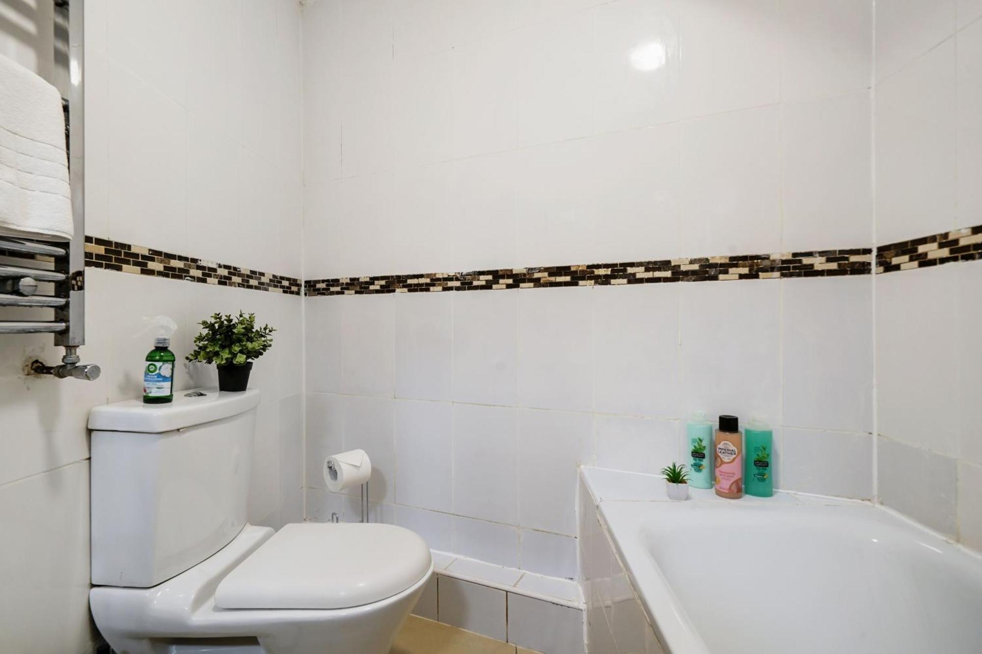 Appartement Affordable One Bedroom & In
